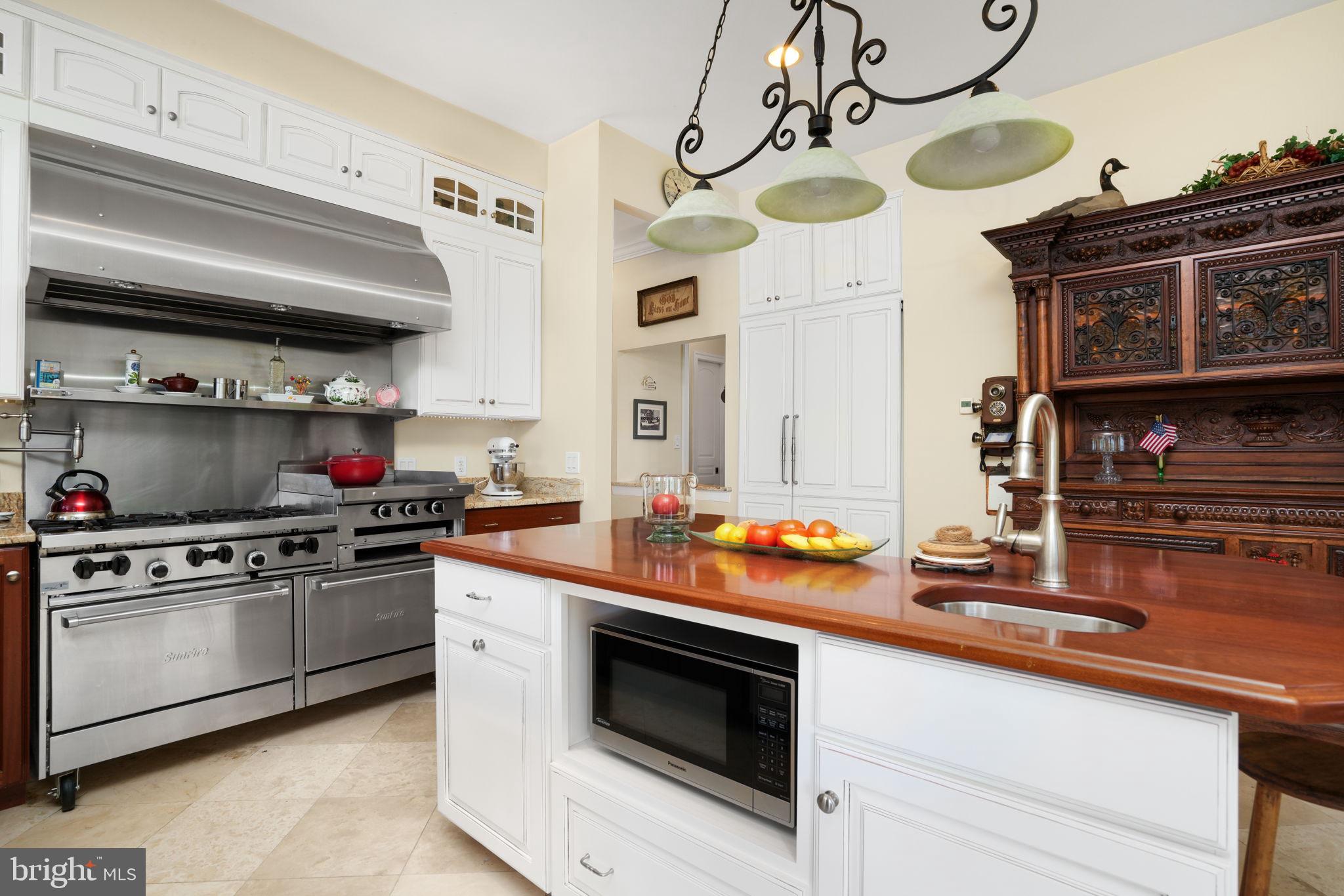 INDIAN CREEK - Residential