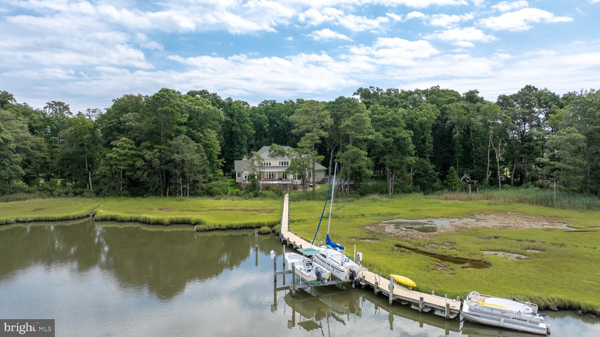 INDIAN CREEK - Residential