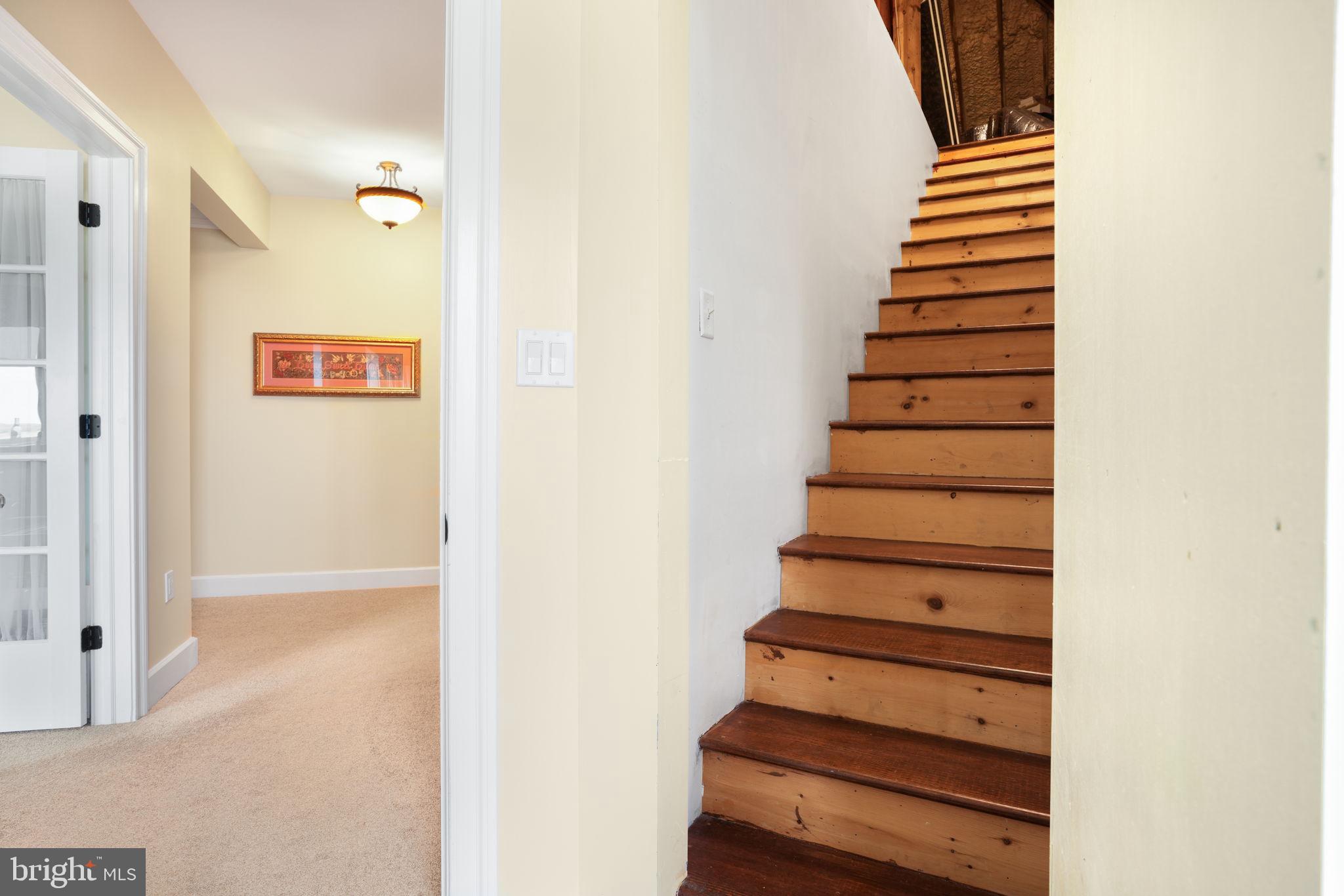 INDIAN CREEK - Residential