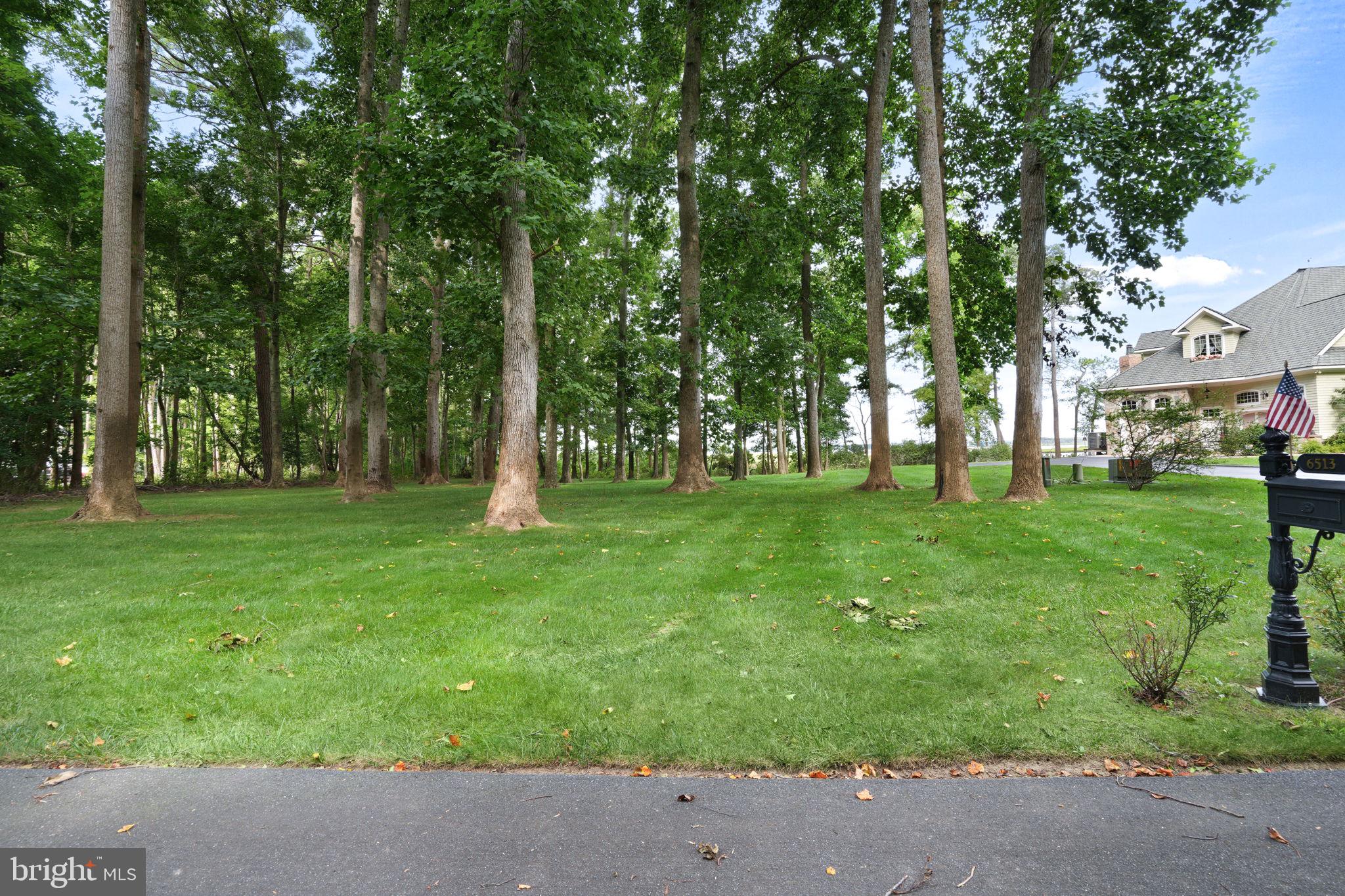 INDIAN CREEK - Residential