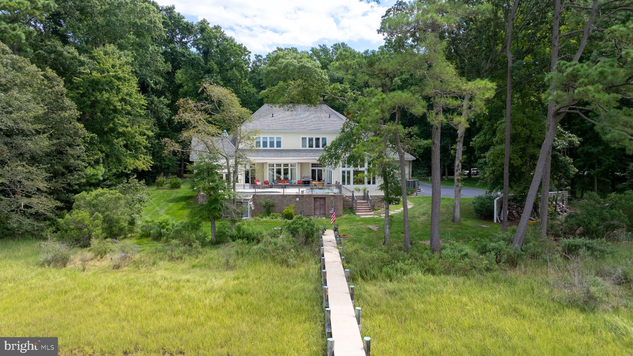 INDIAN CREEK - Residential