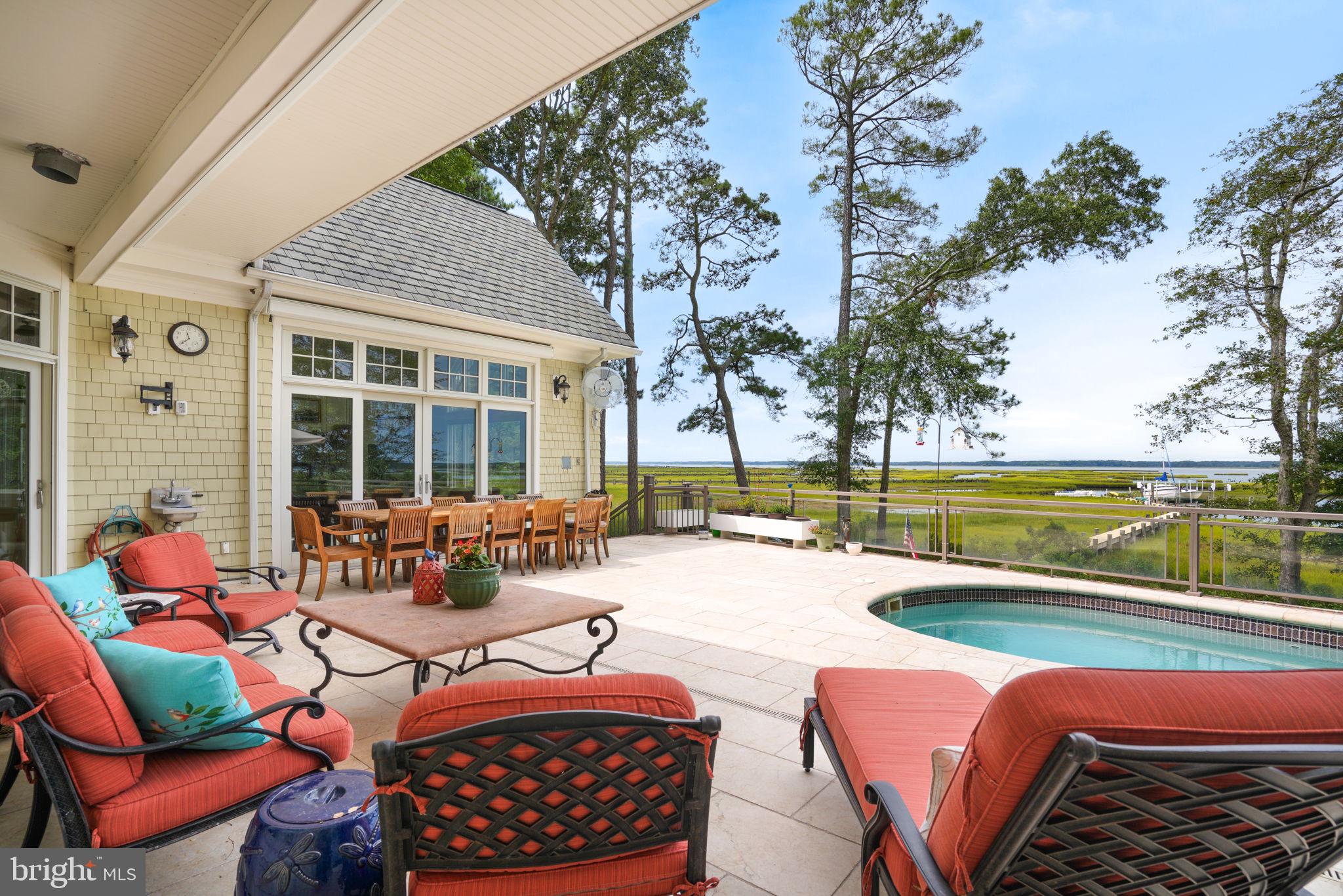 INDIAN CREEK - Residential