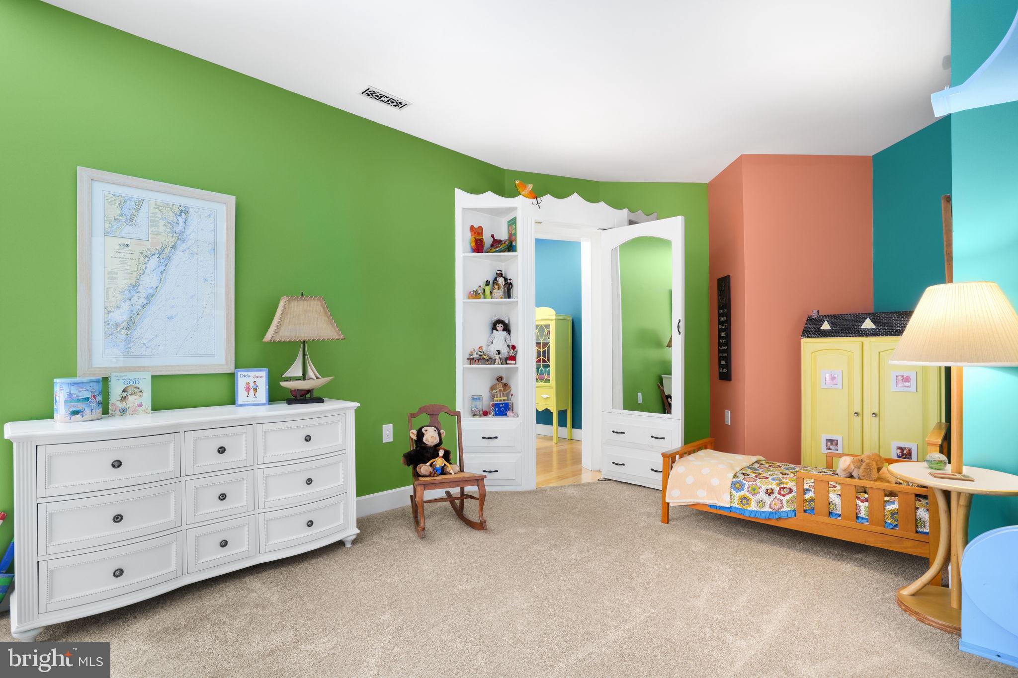 INDIAN CREEK - Residential