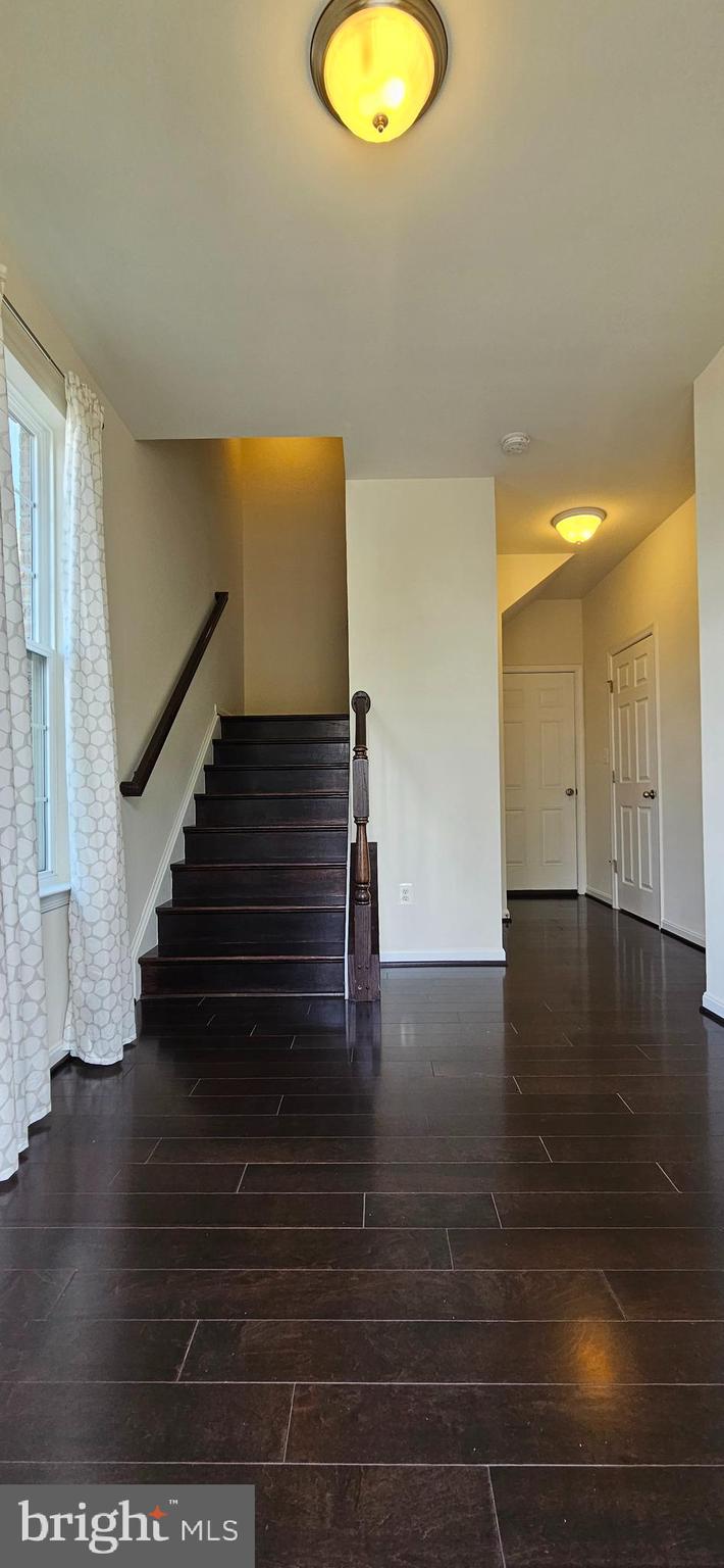 9010 BELO GATE DRIVE