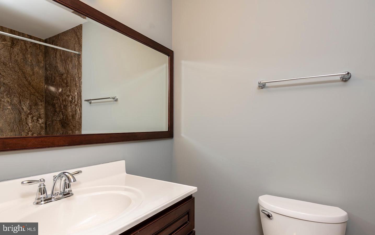 CROFTON MEADOWS - Residential Lease