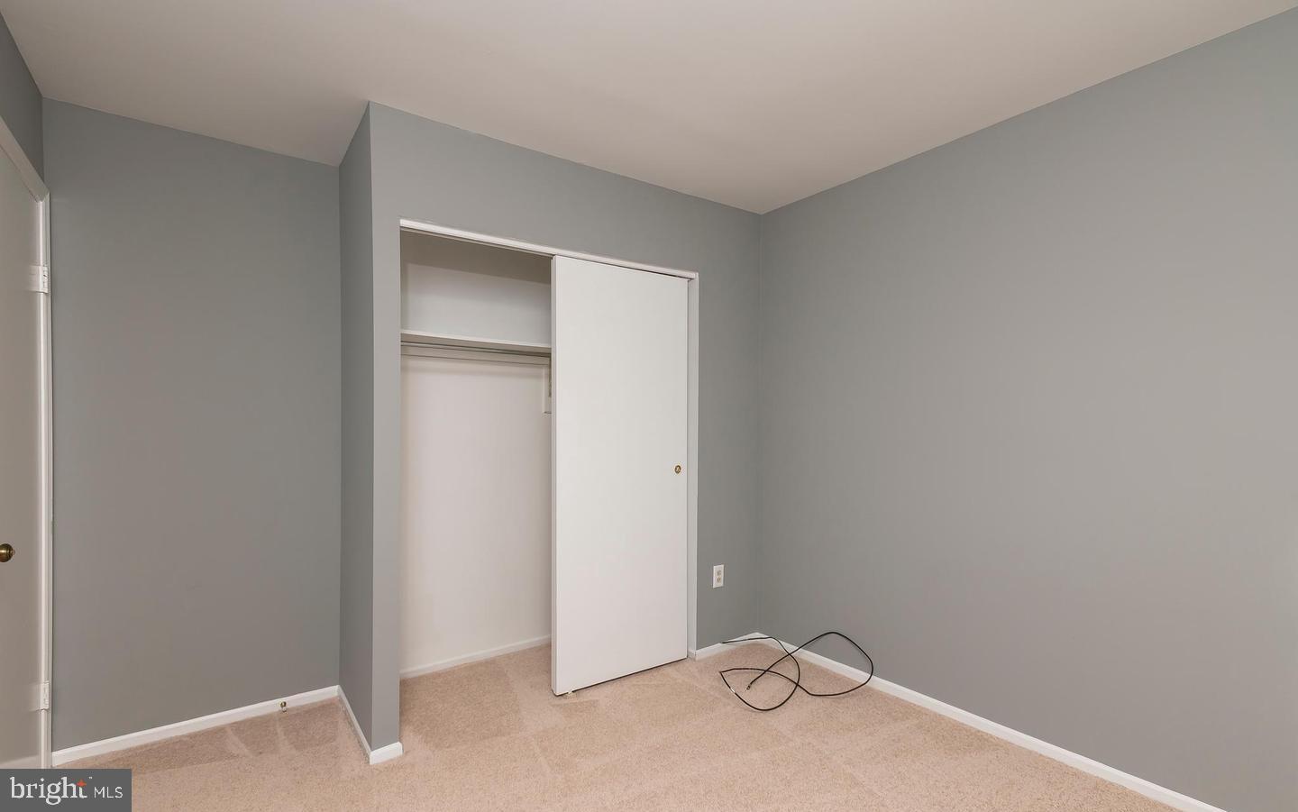 CROFTON MEADOWS - Residential Lease