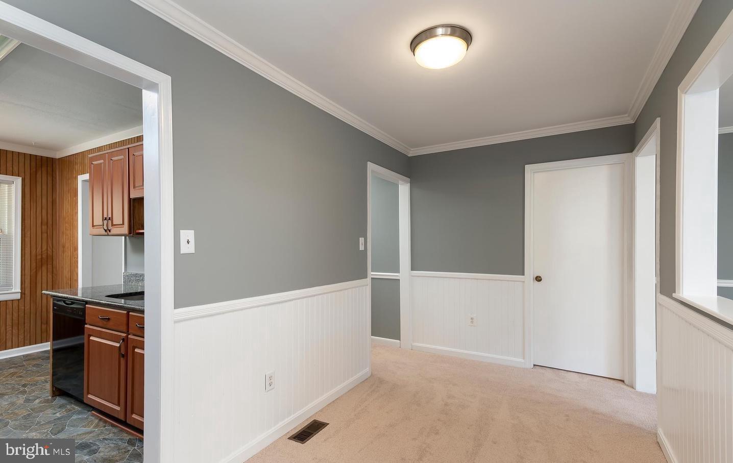 CROFTON MEADOWS - Residential Lease