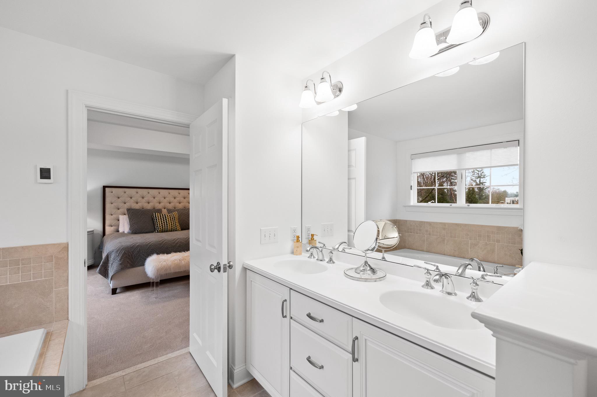 ASHWOOD HALL - Residential