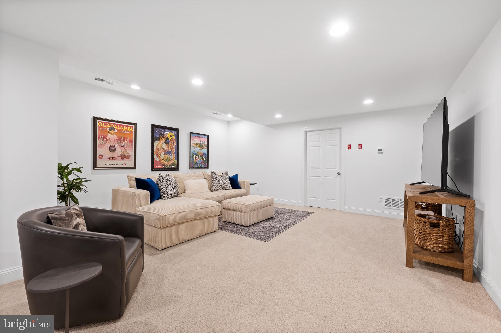 ASHWOOD HALL - Residential