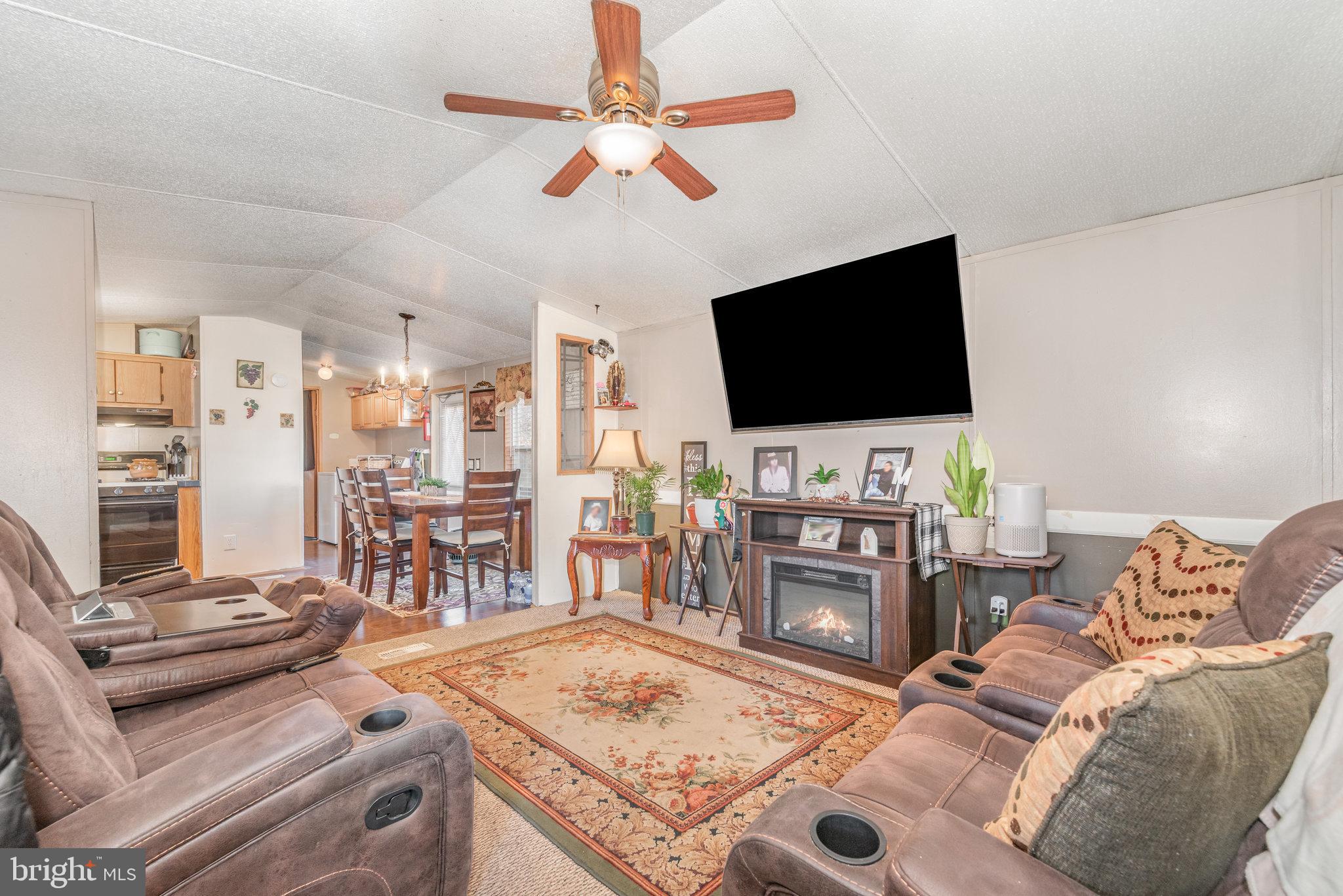 WALNUT GROVE MOBILE HOME PARK - Residential