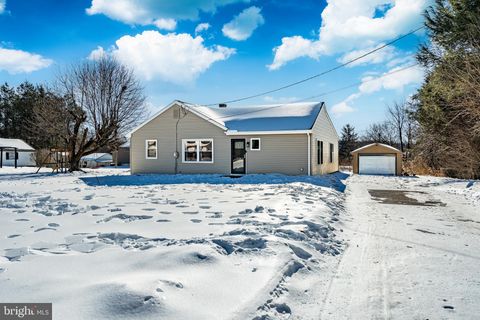 124 SADSBURY AVENUE CHRISTIANA PA 17509