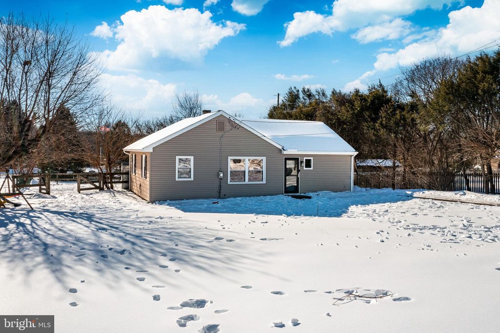 Photo of 124 Sadsbury Avenue, CHRISTIANA, PA 17509 (MLS # PALA2081862)