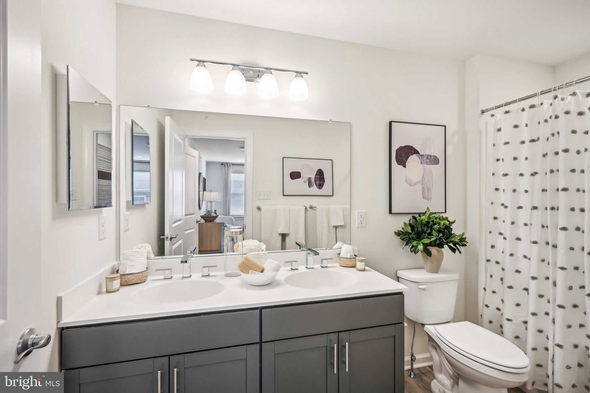 ARBOR PLACE - Residential