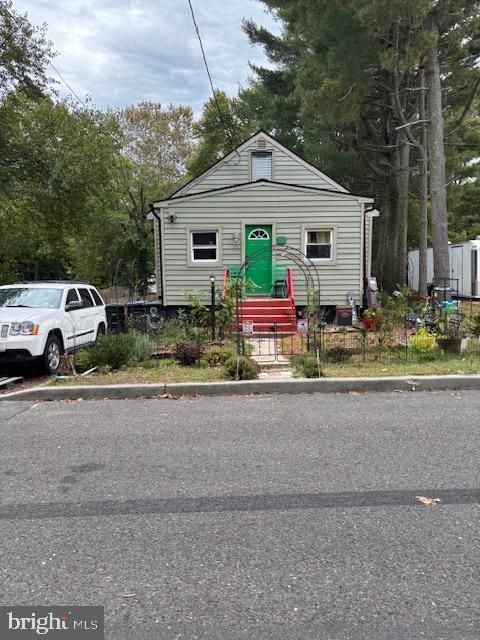 409 CEDAR AVENUE LINDENWOLD NJ 08021