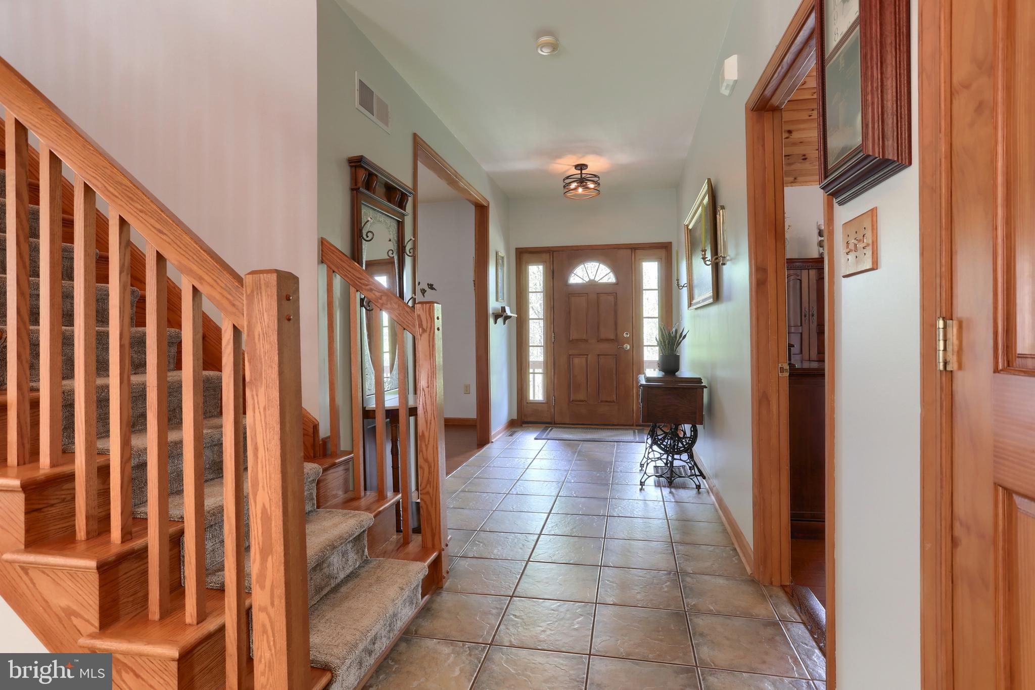 586 BLUE MOUNTAIN PARKWAY