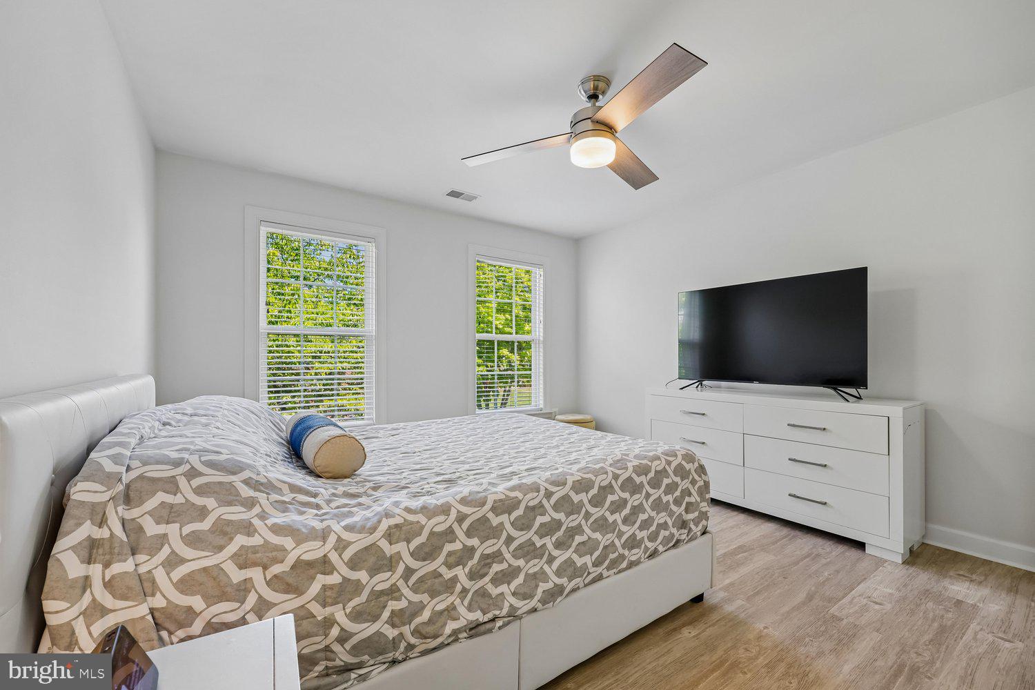GLENBROOK - Residential
