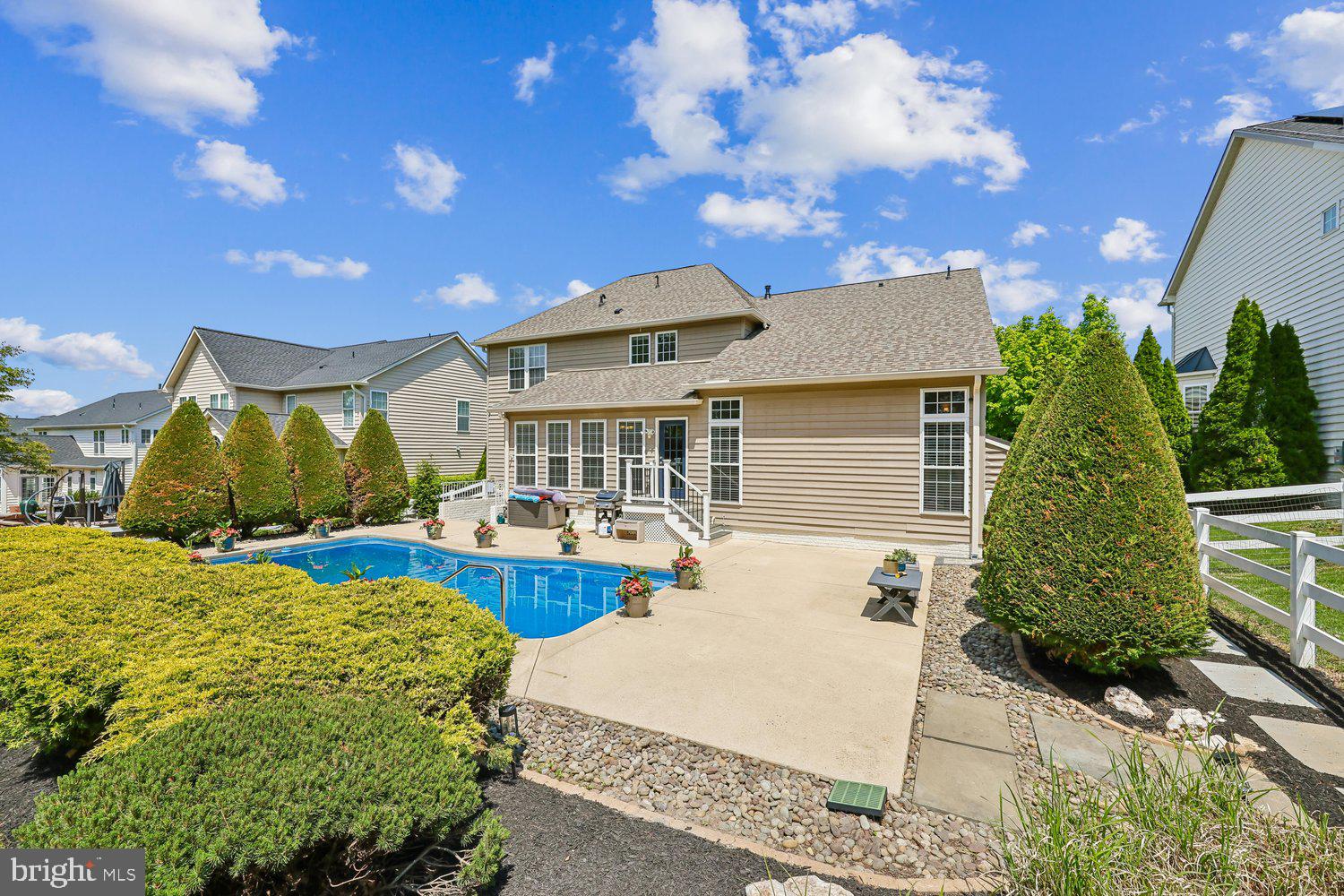 GLENBROOK - Residential