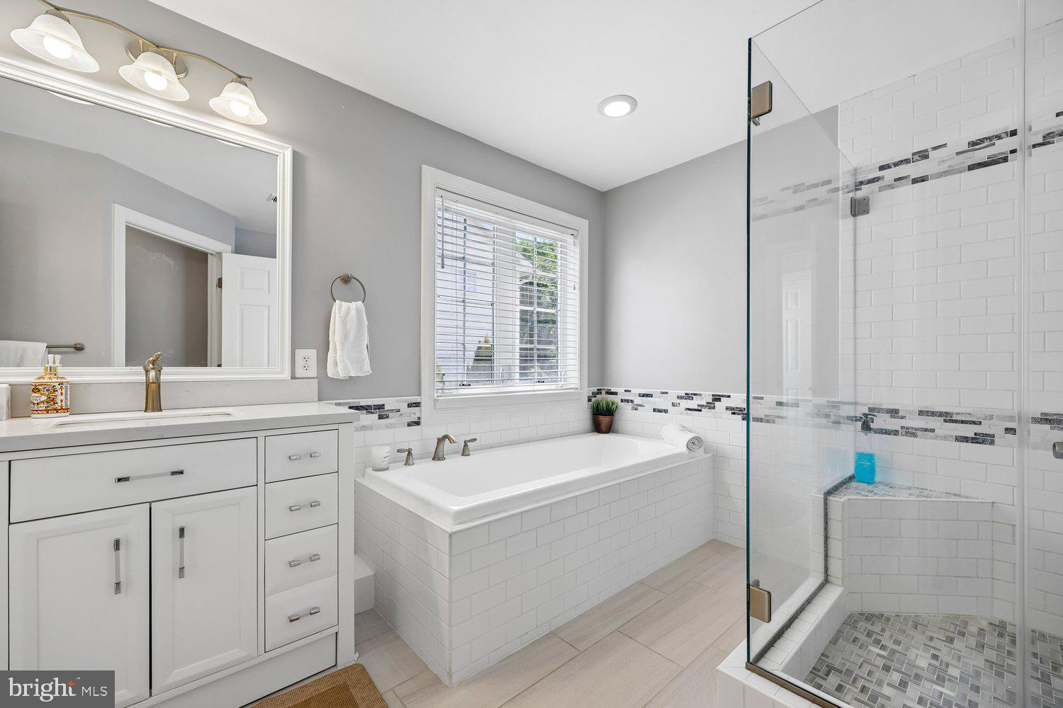 GLENBROOK - Residential