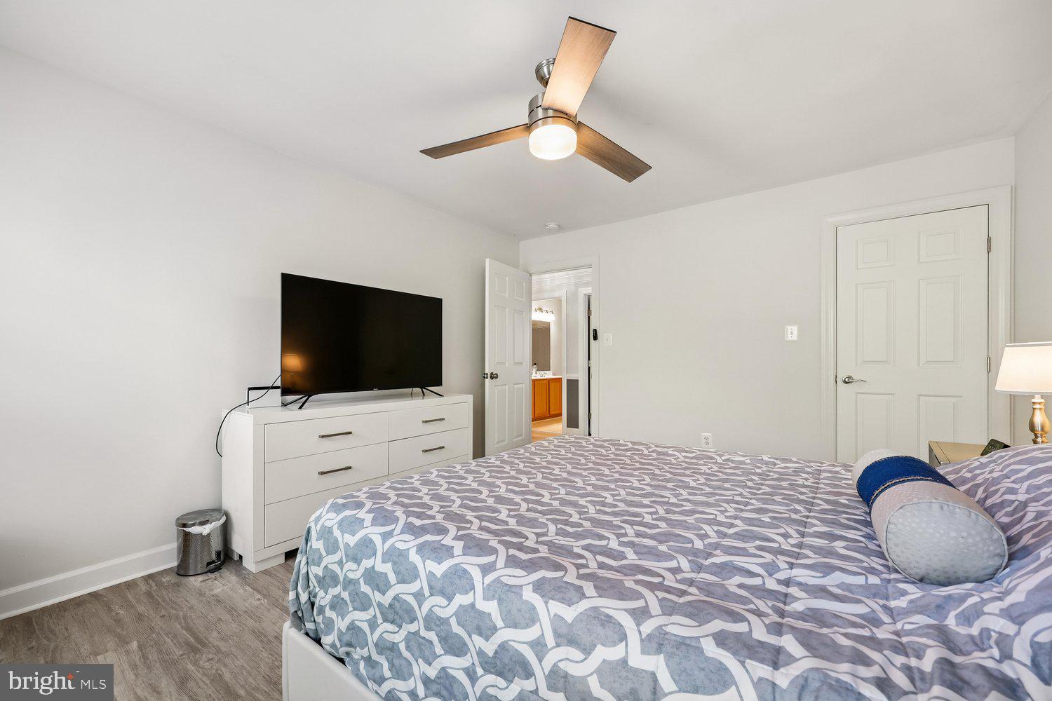 GLENBROOK - Residential