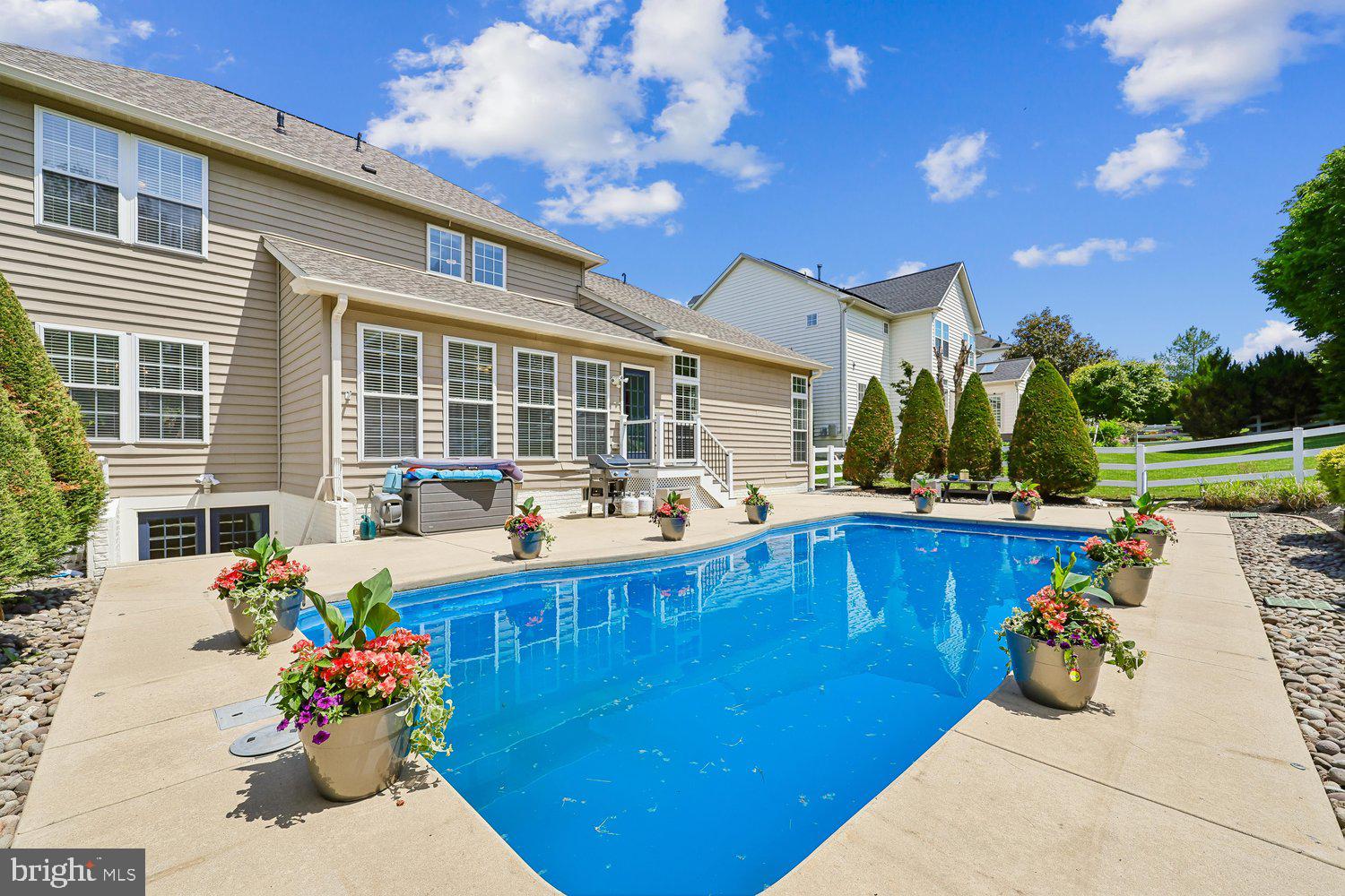 GLENBROOK - Residential
