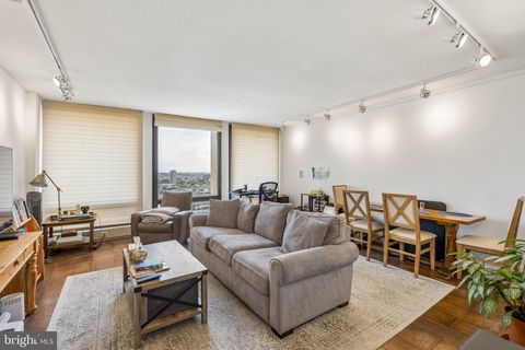 Condo For Rent - 220 Locust Street #24FS<br/> PHILADELPHIA, PA 19106