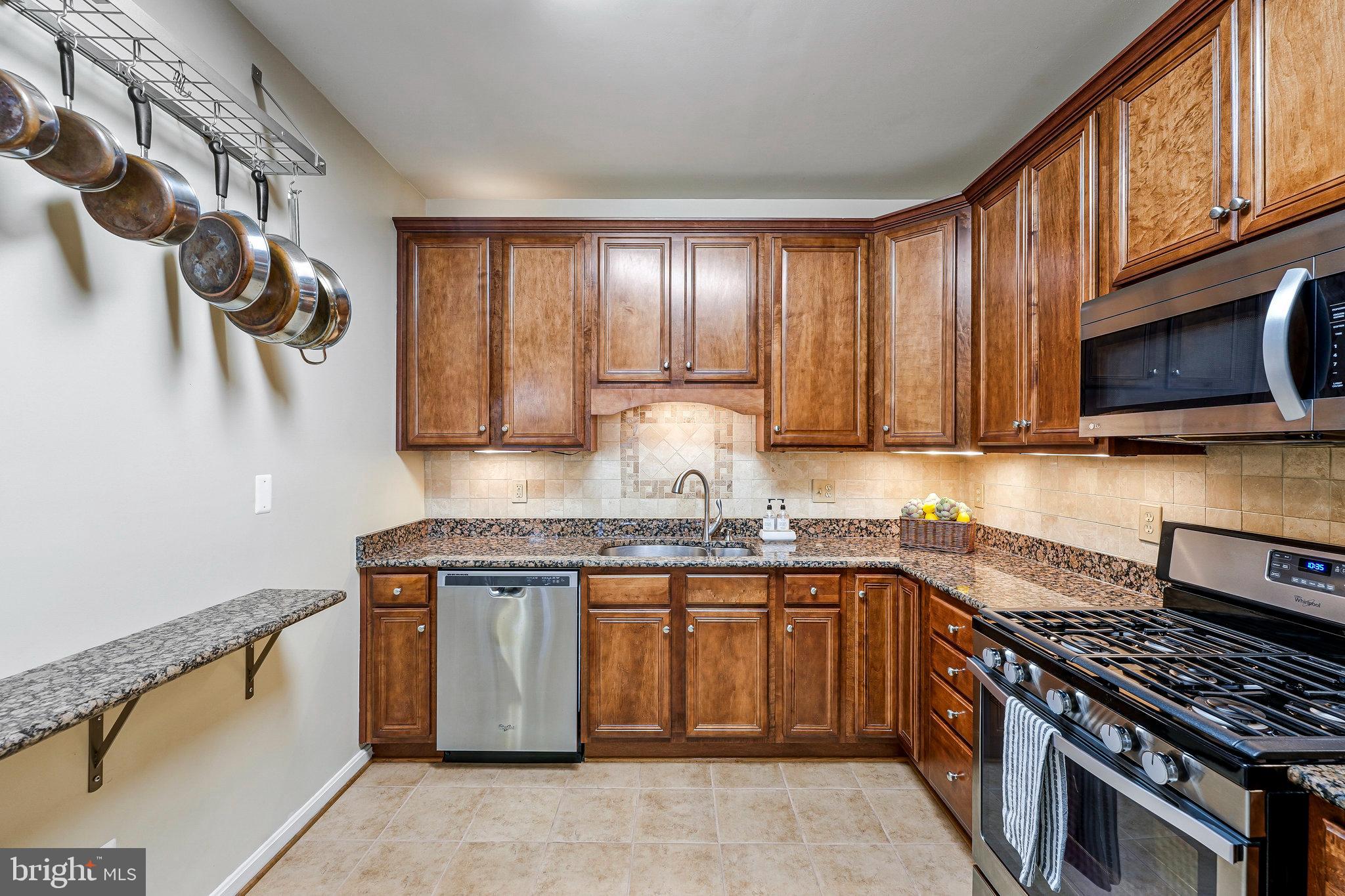 STONE RIDGE - Residential