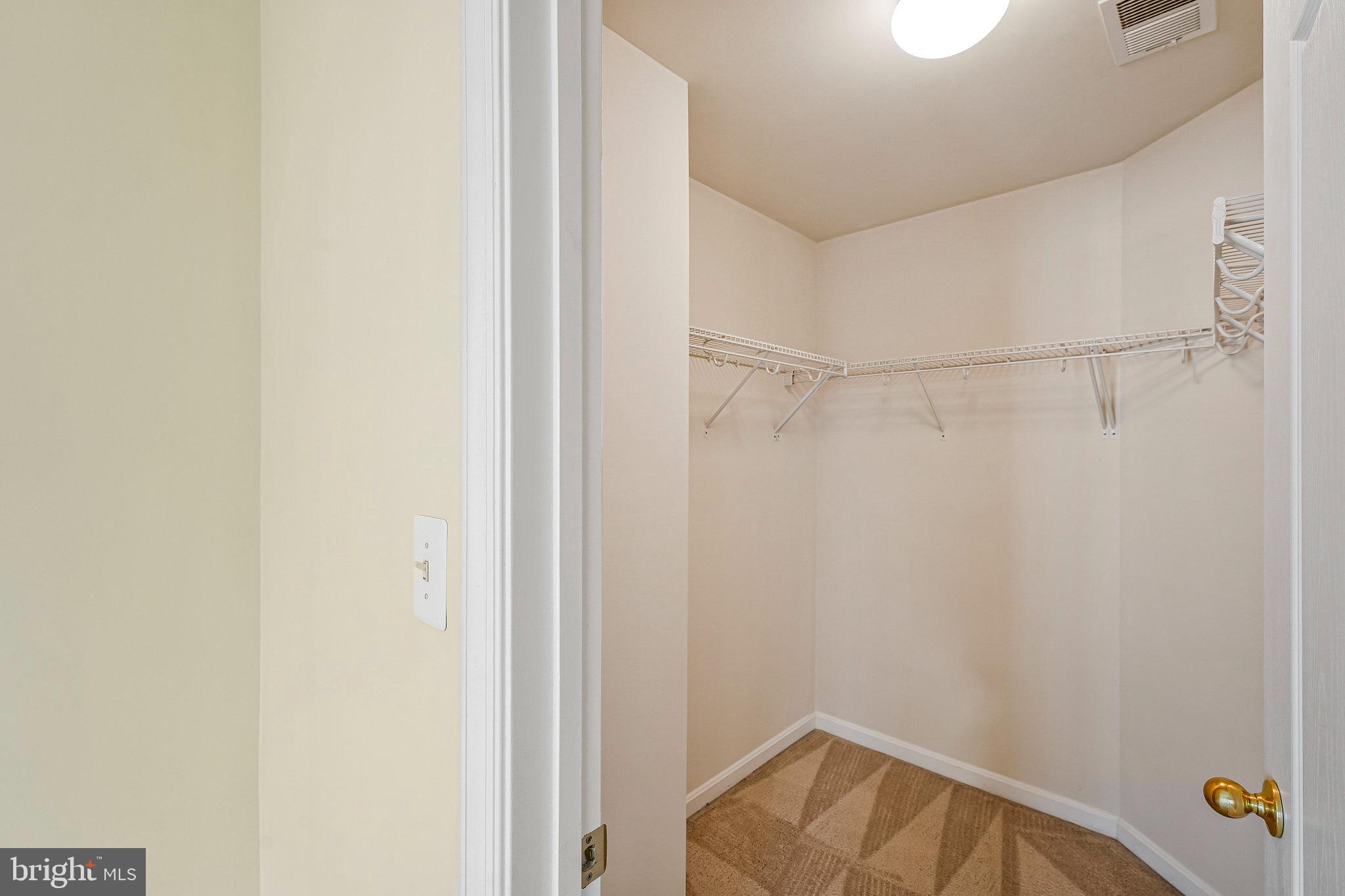 STONE RIDGE - Residential