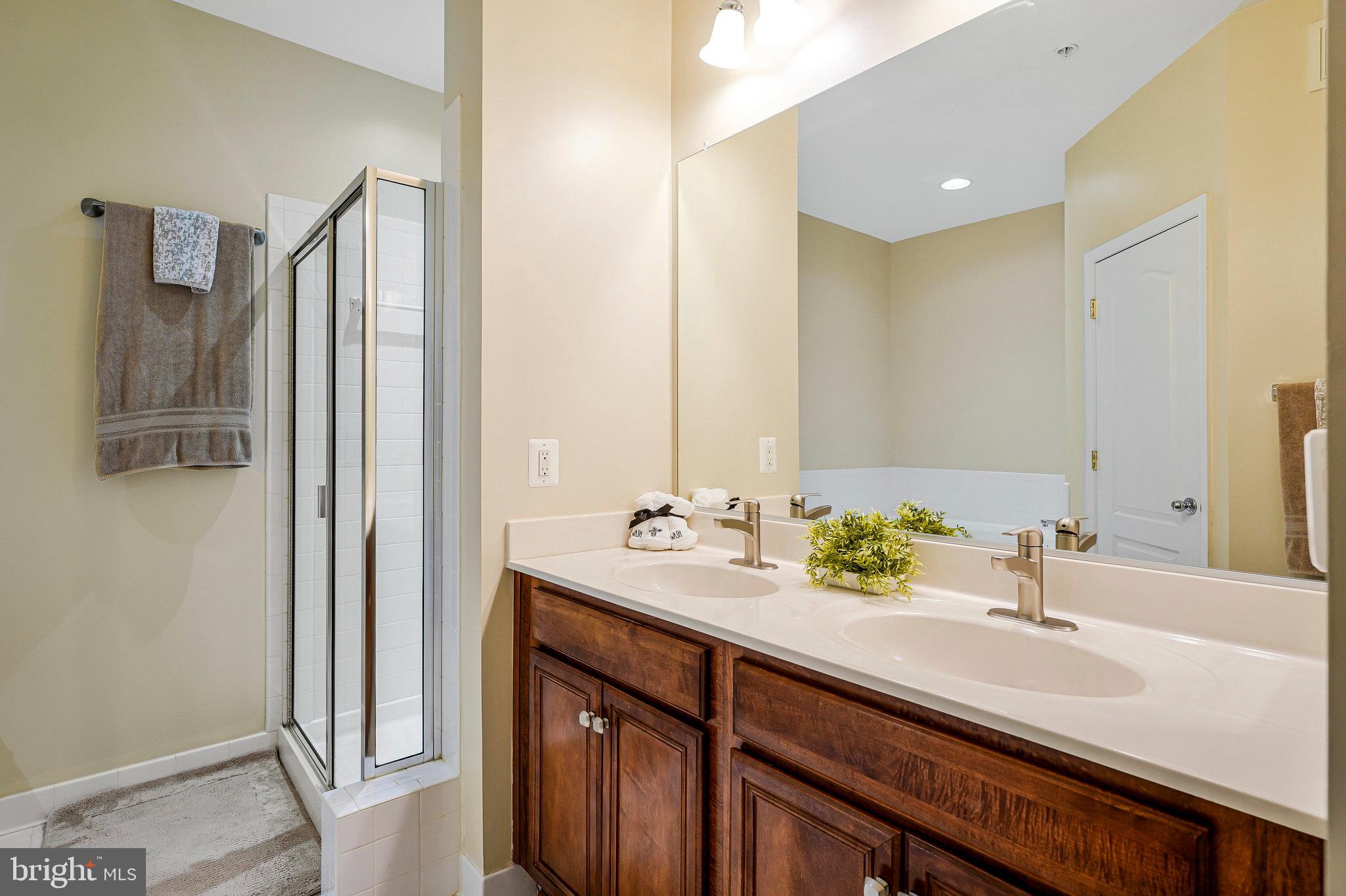 STONE RIDGE - Residential