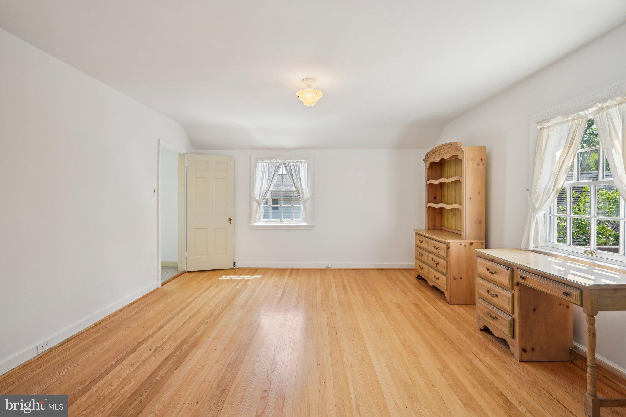 WYNNEWOOD - Residential