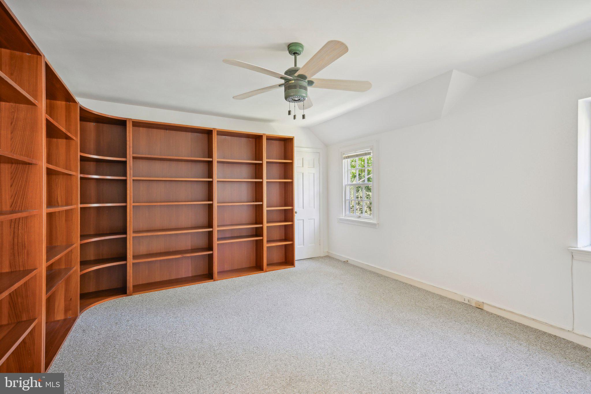 WYNNEWOOD - Residential