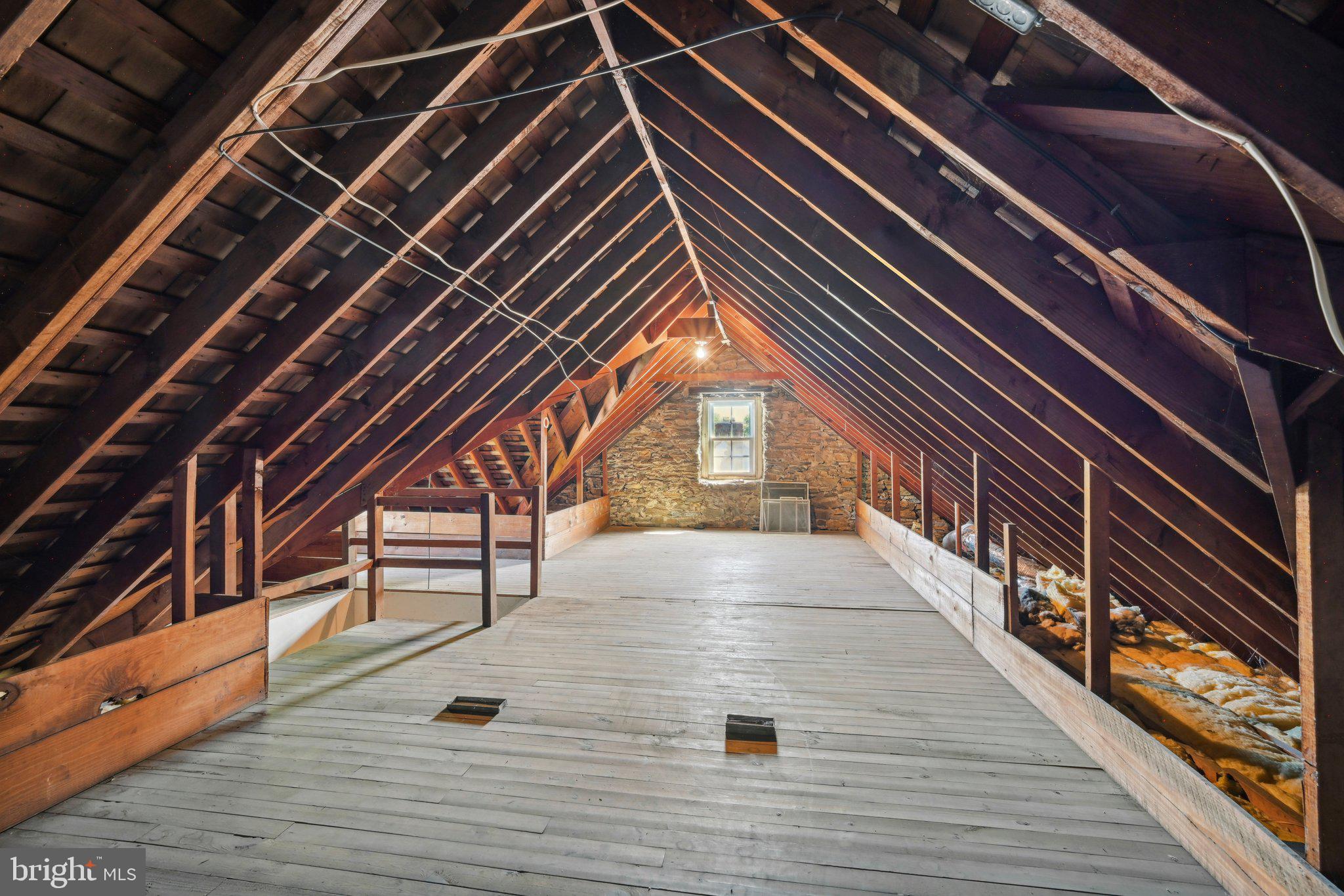 WYNNEWOOD - Residential