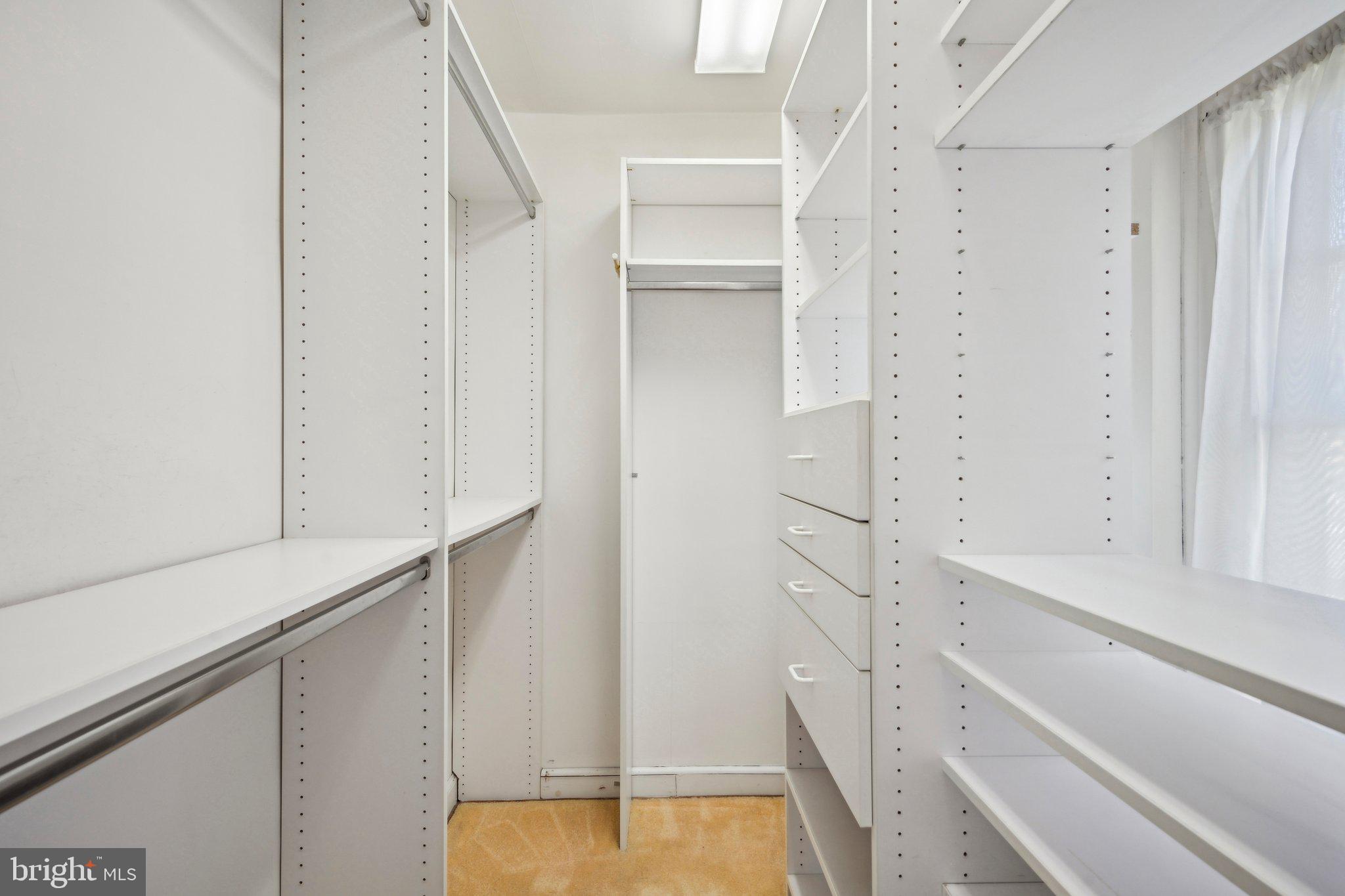 WYNNEWOOD - Residential