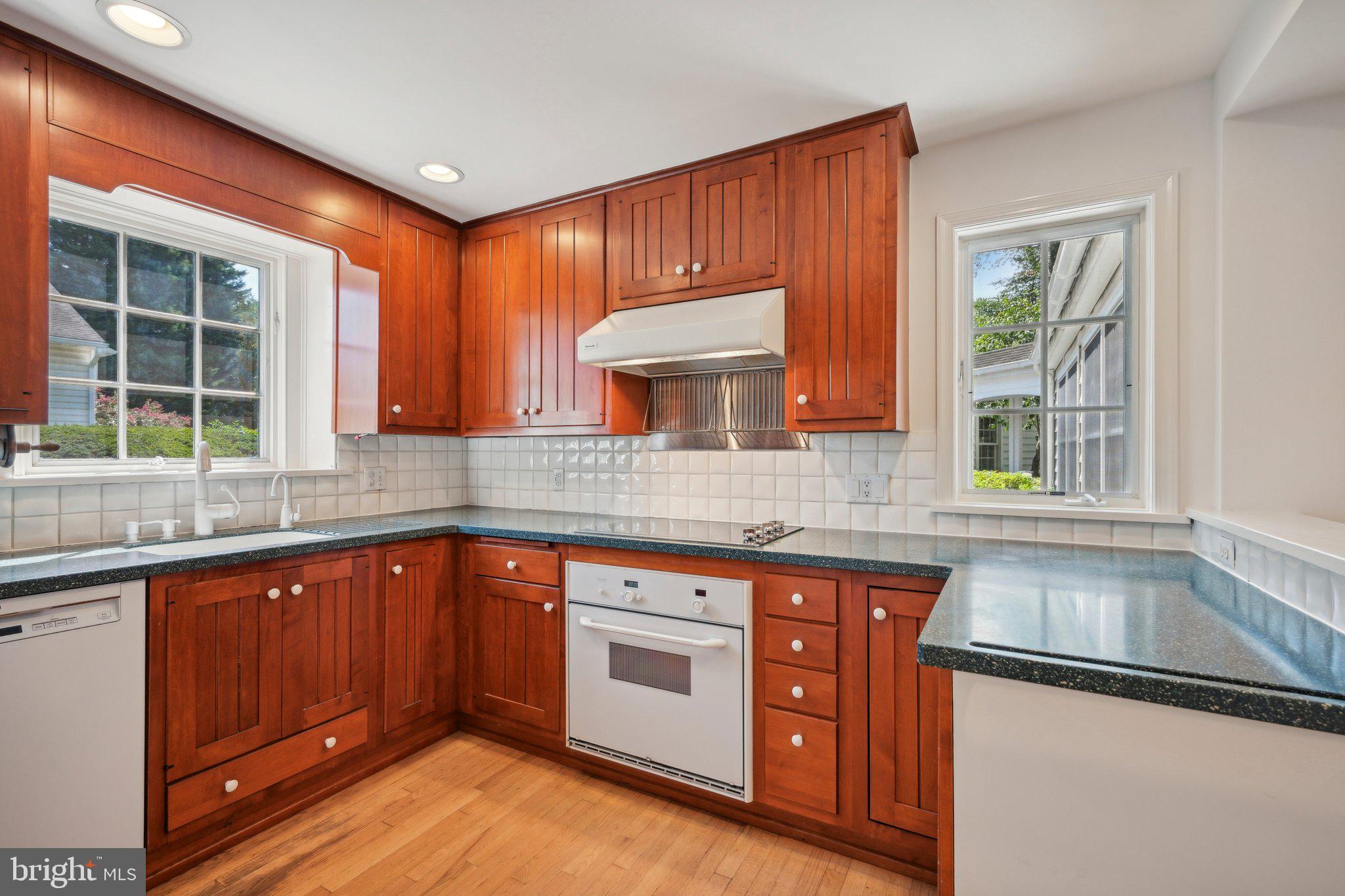 WYNNEWOOD - Residential