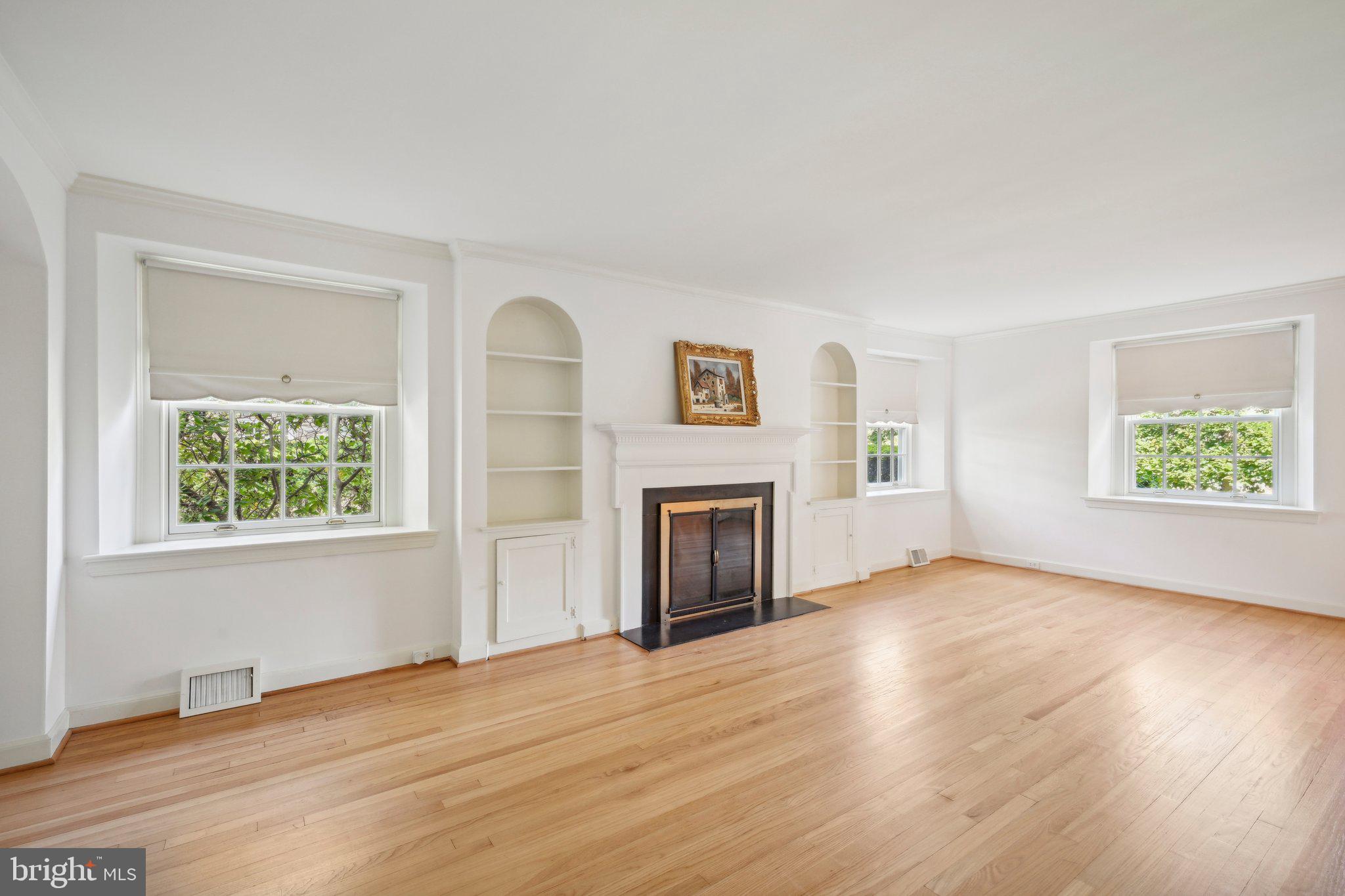 WYNNEWOOD - Residential