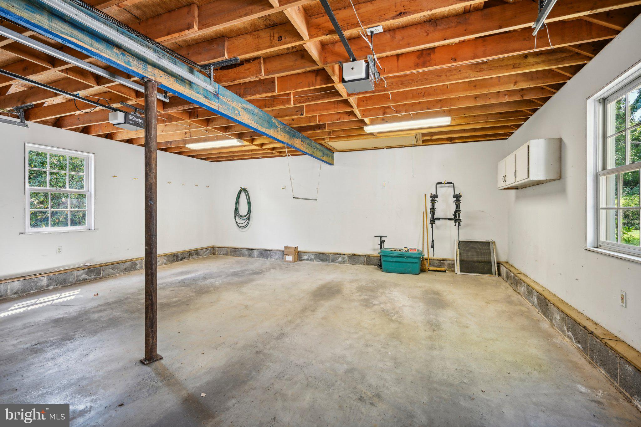 WYNNEWOOD - Residential