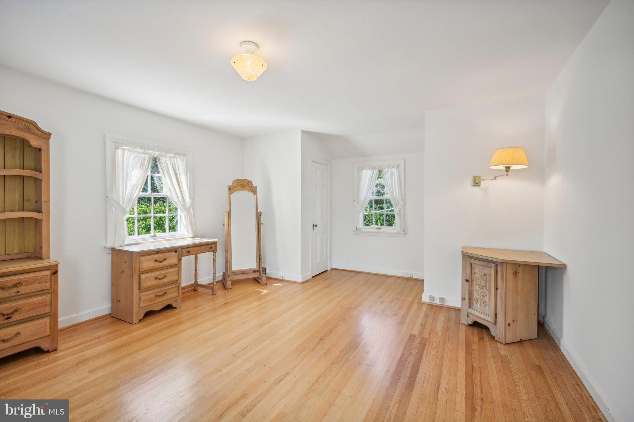 WYNNEWOOD - Residential