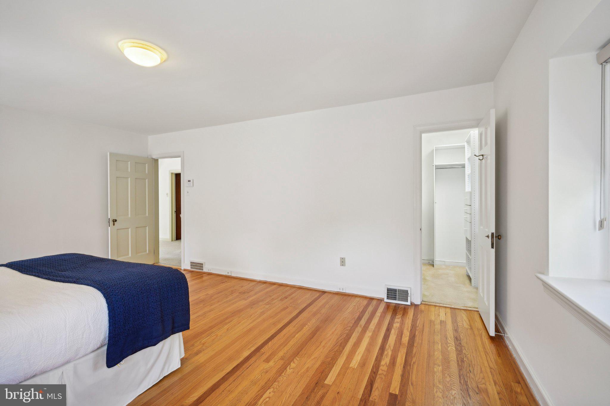 WYNNEWOOD - Residential