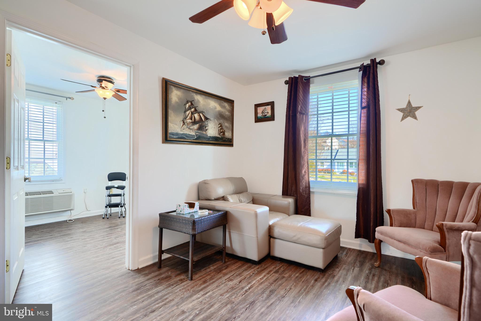 OAKHURST - Residential