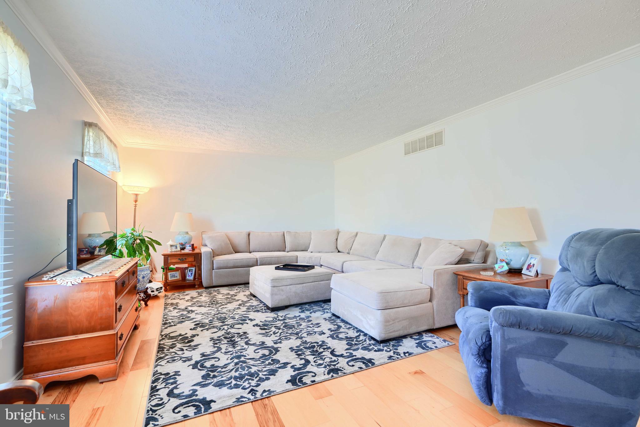 OAKHURST - Residential