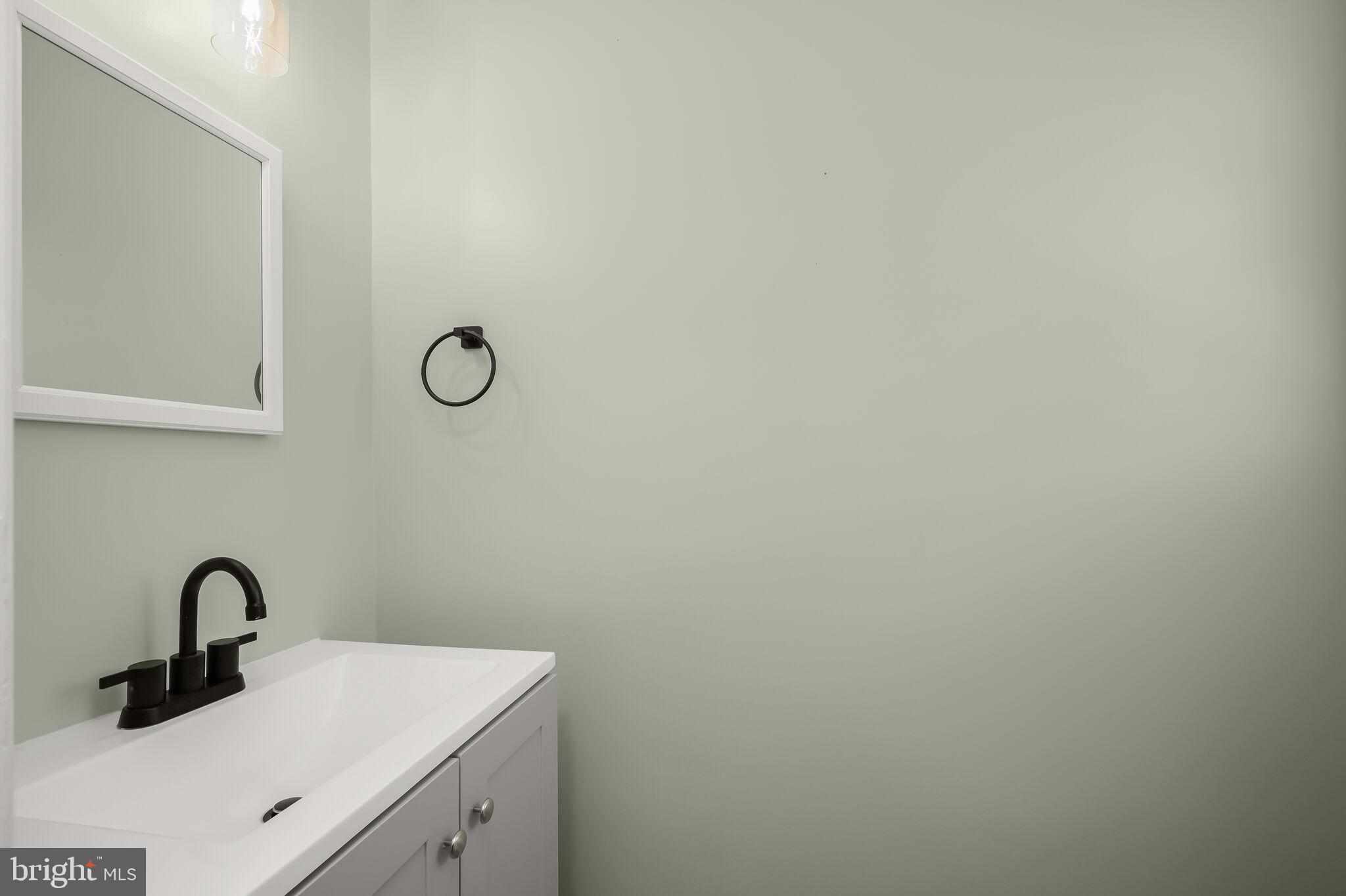 MOUNT HEBRON - Residential