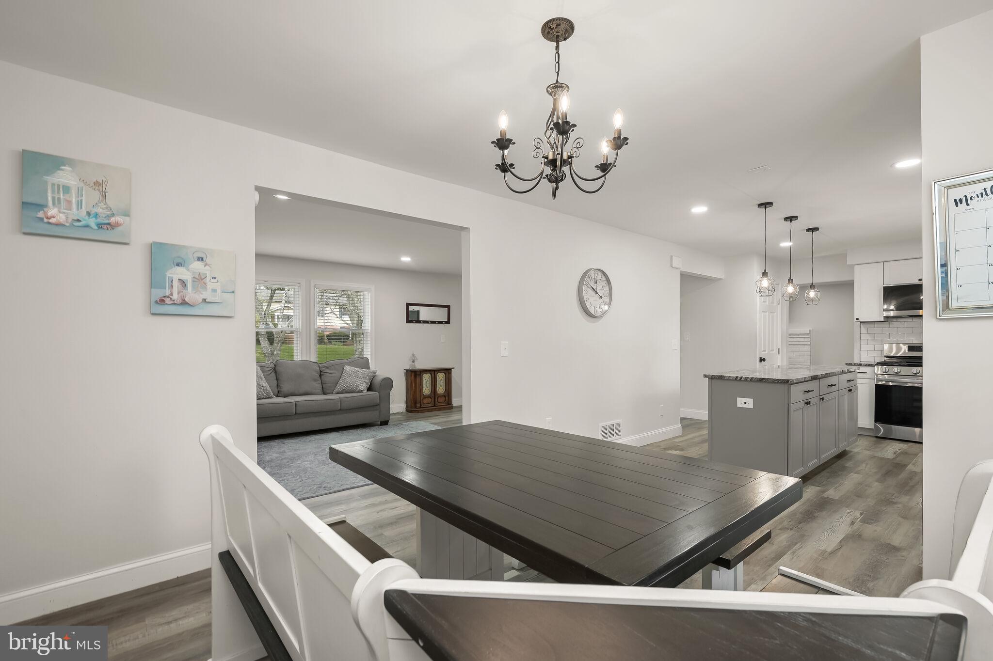 MOUNT HEBRON - Residential