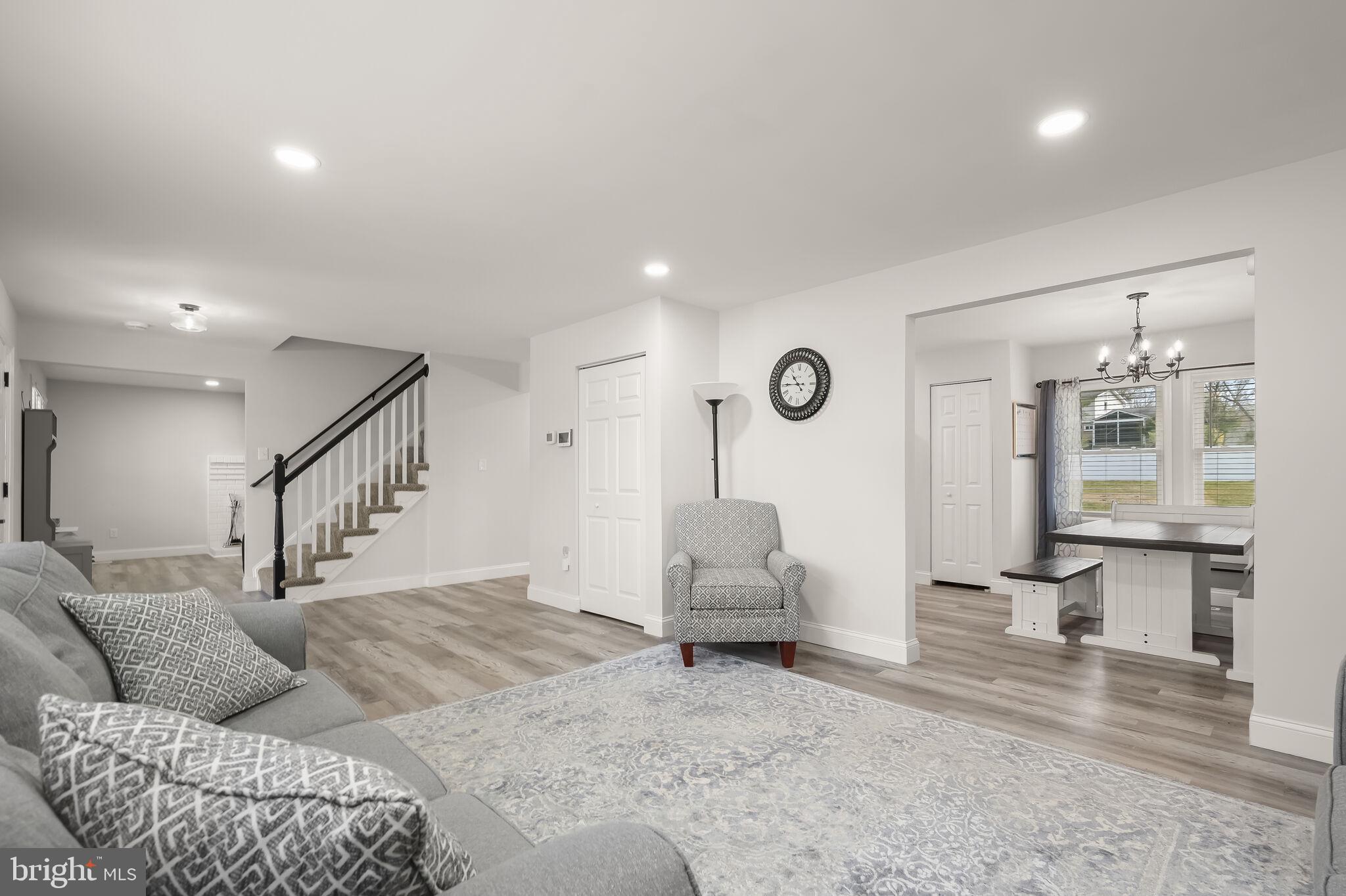 MOUNT HEBRON - Residential