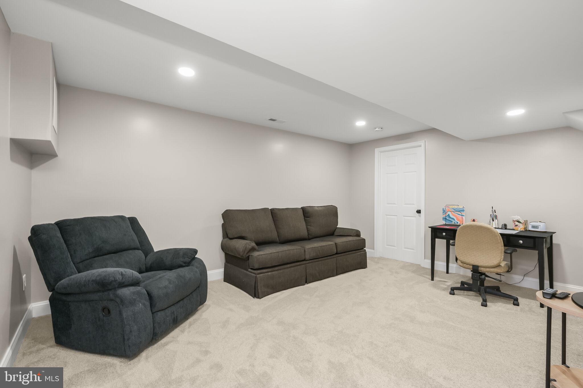 MOUNT HEBRON - Residential