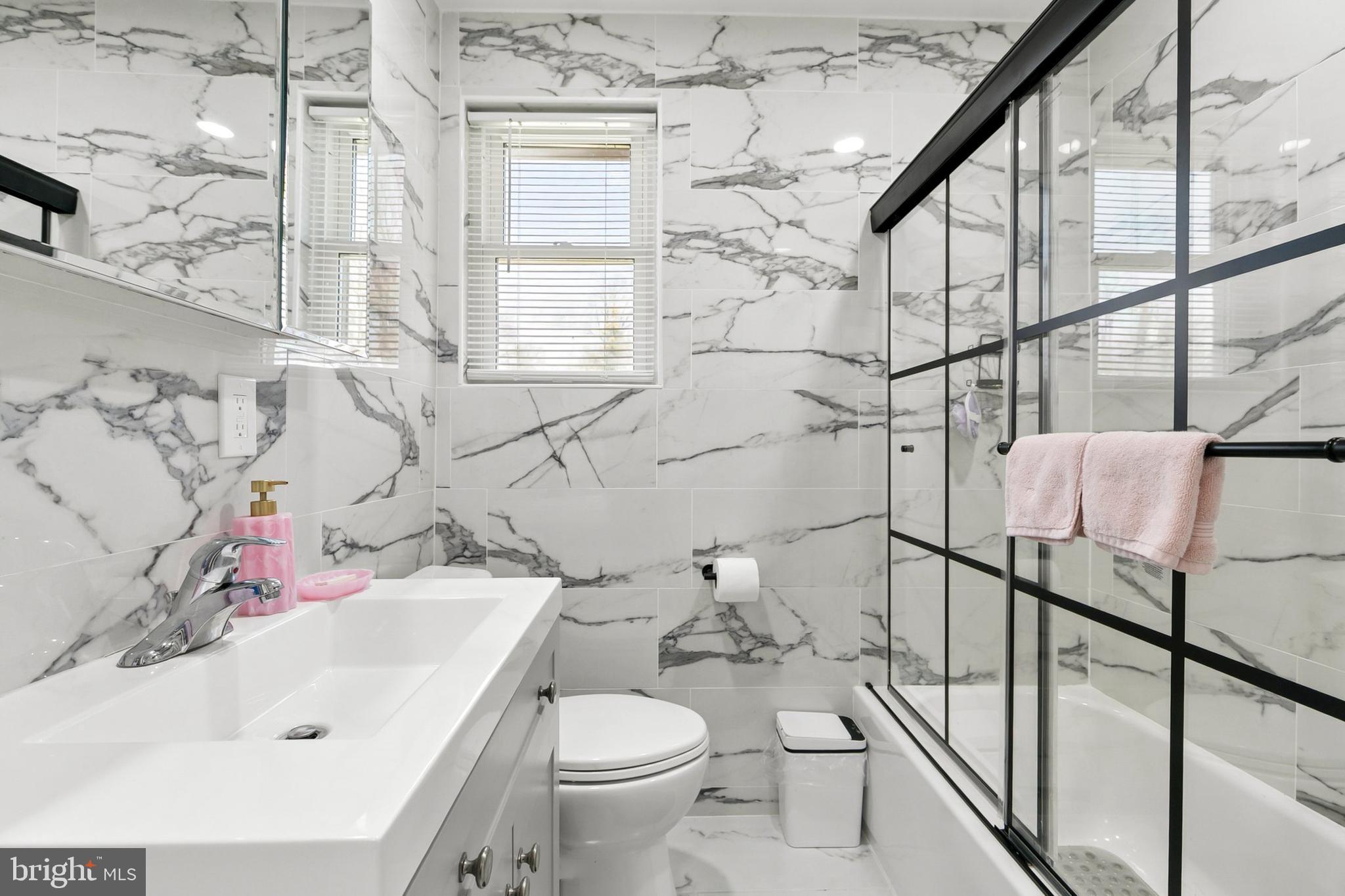 MEADOWOOD - Residential