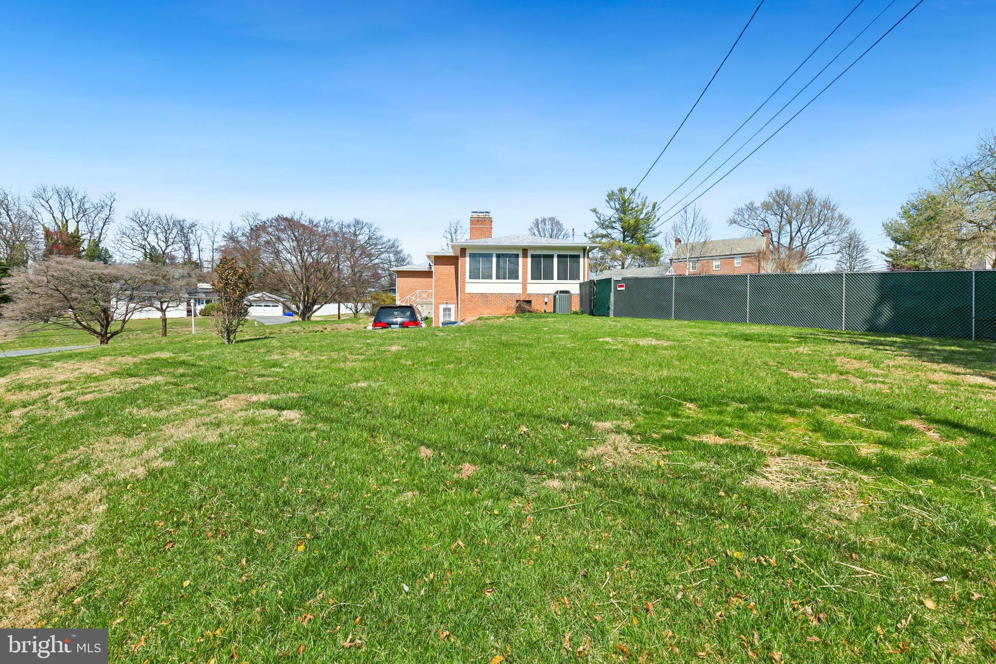 MEADOWOOD - Residential