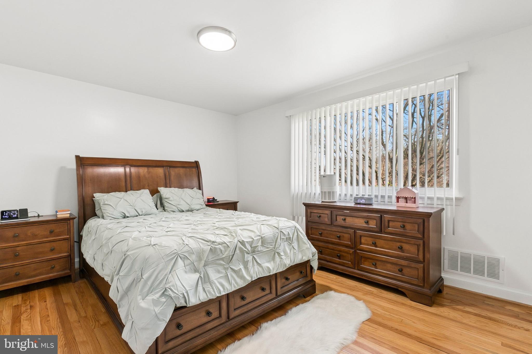 MEADOWOOD - Residential