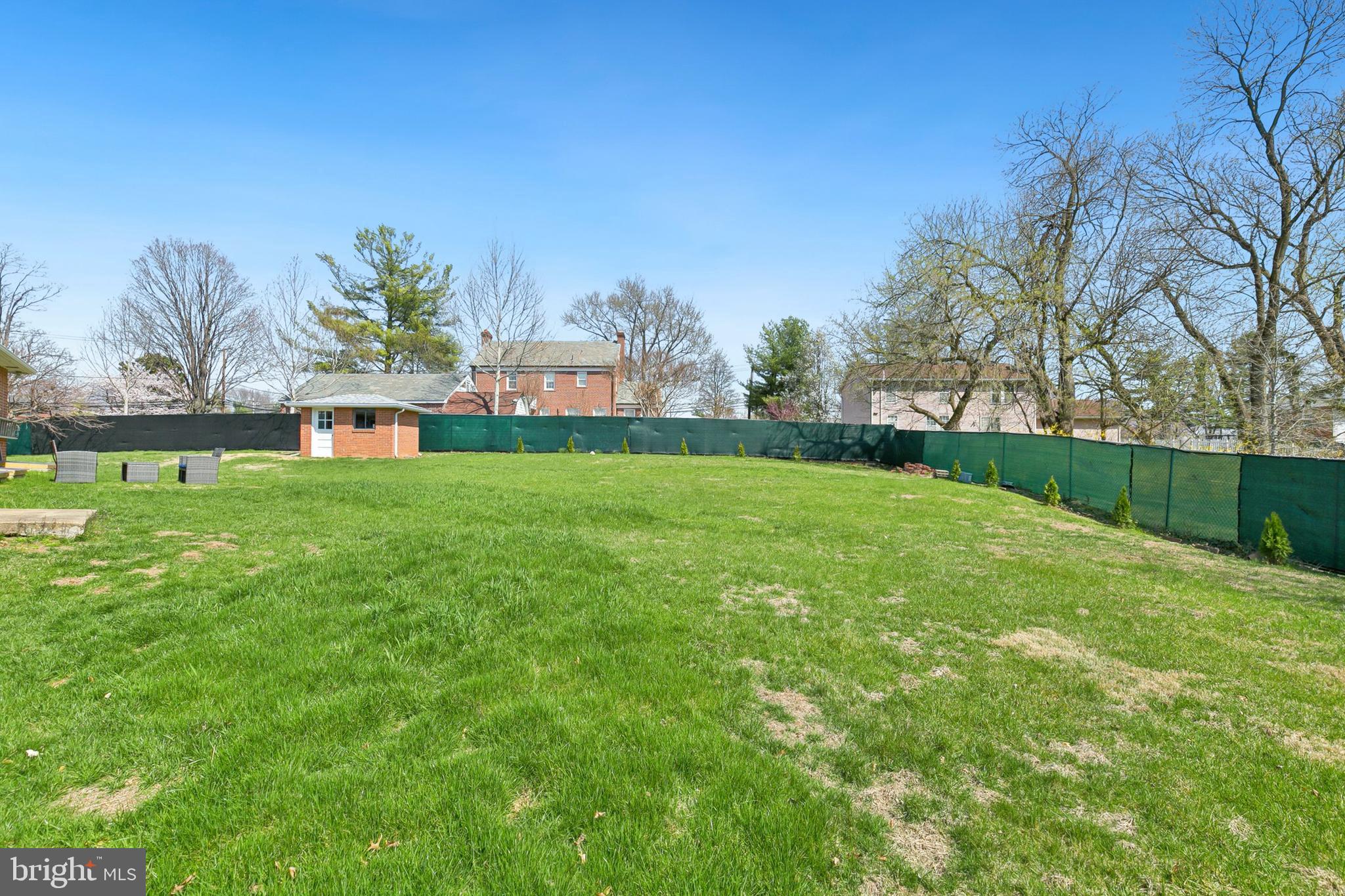 MEADOWOOD - Residential