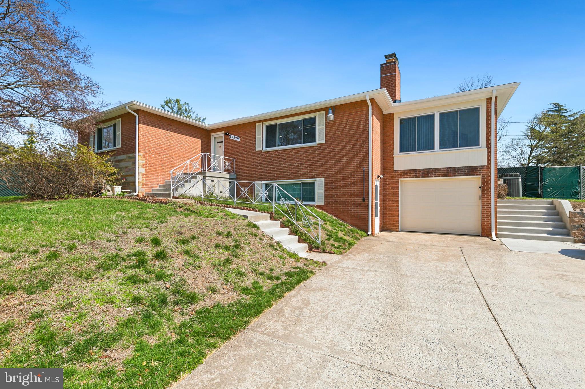 MEADOWOOD - Residential