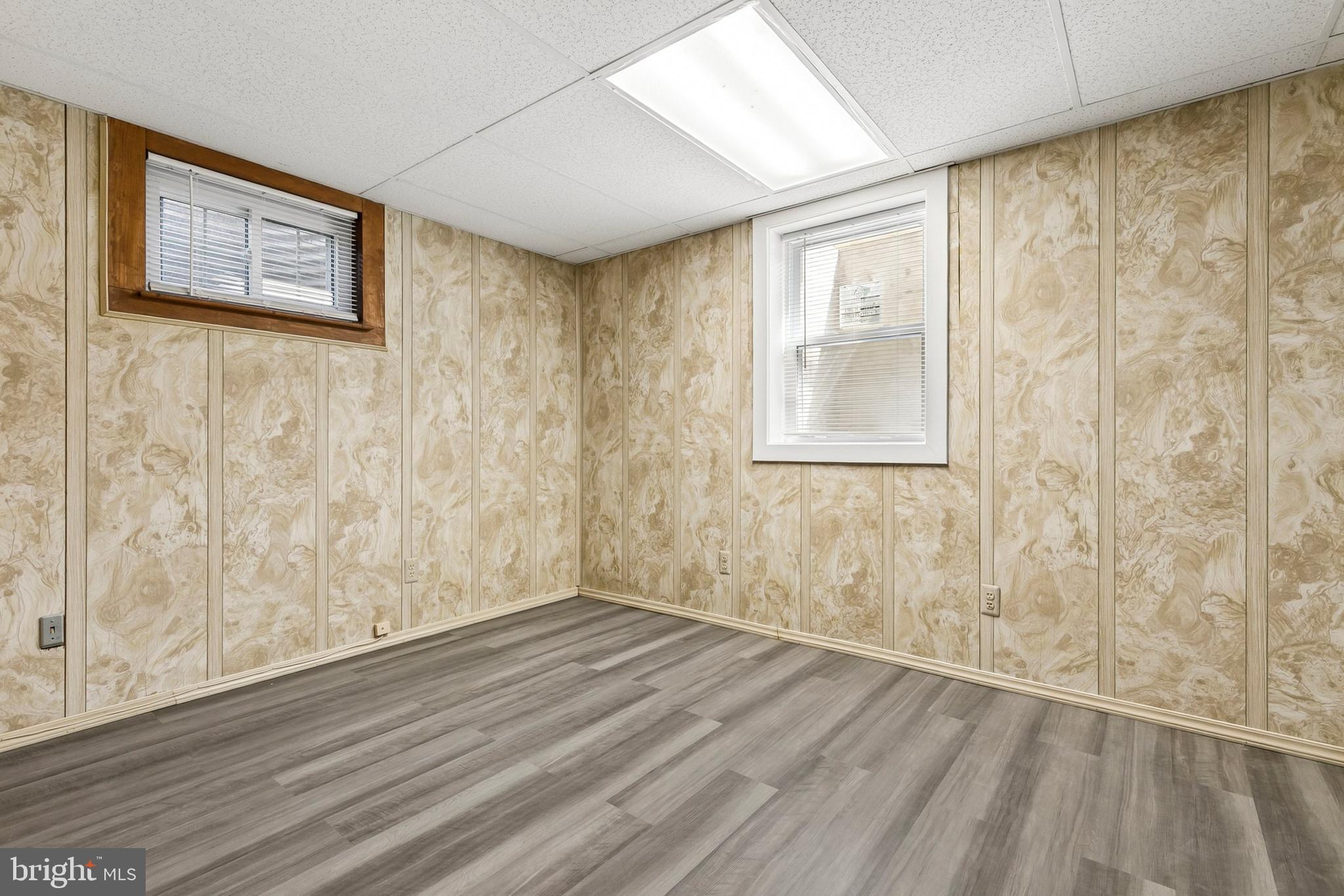 MEADOWOOD - Residential