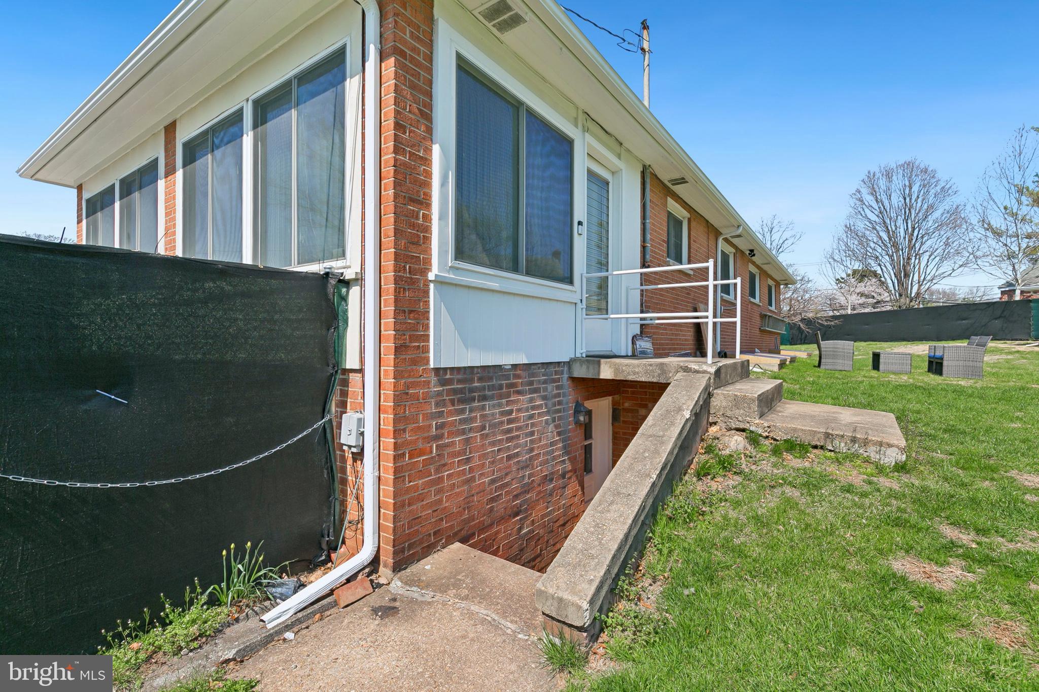 MEADOWOOD - Residential